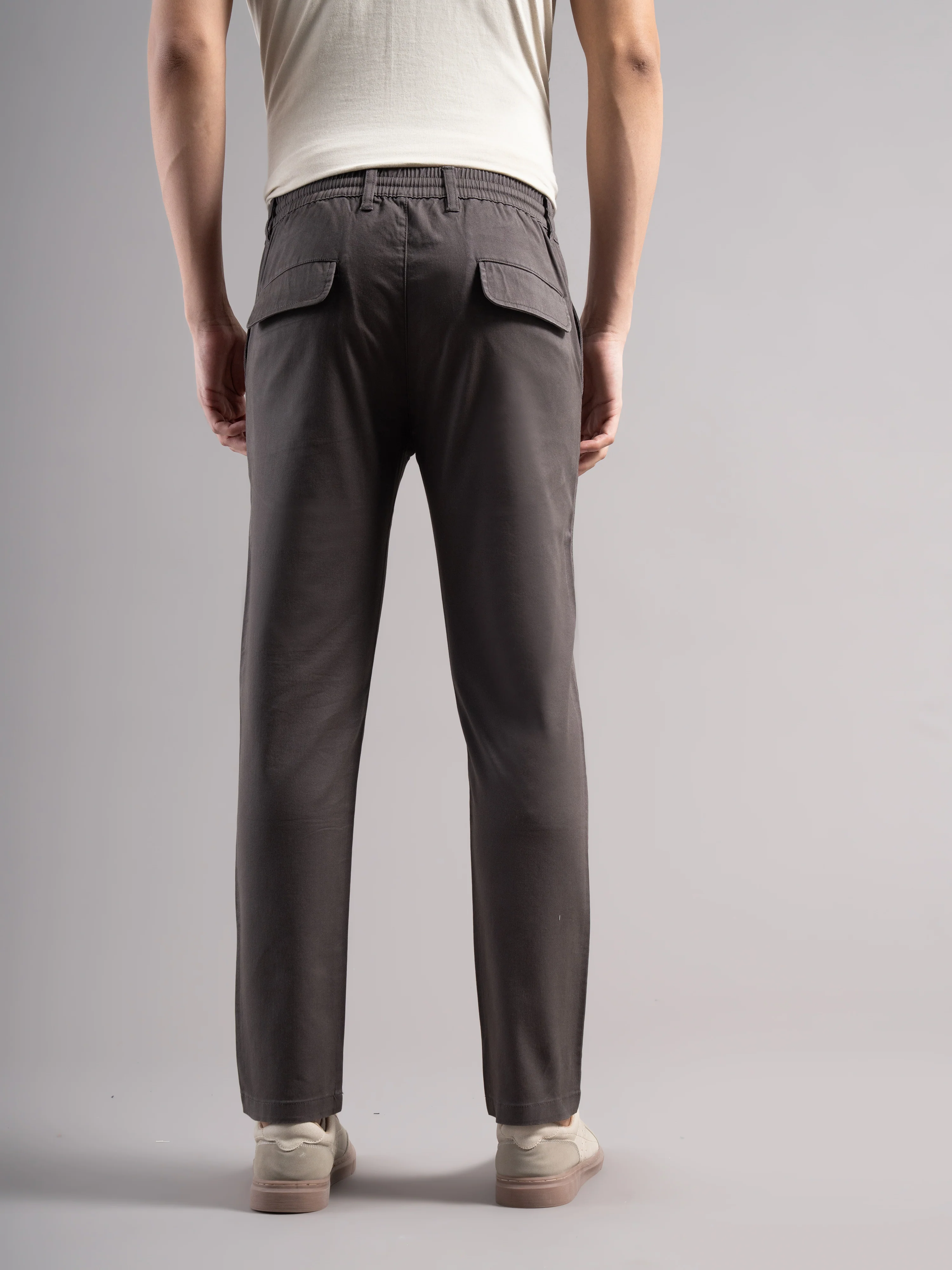 Men Grey Elastic Drawstring Trousers - Image 2