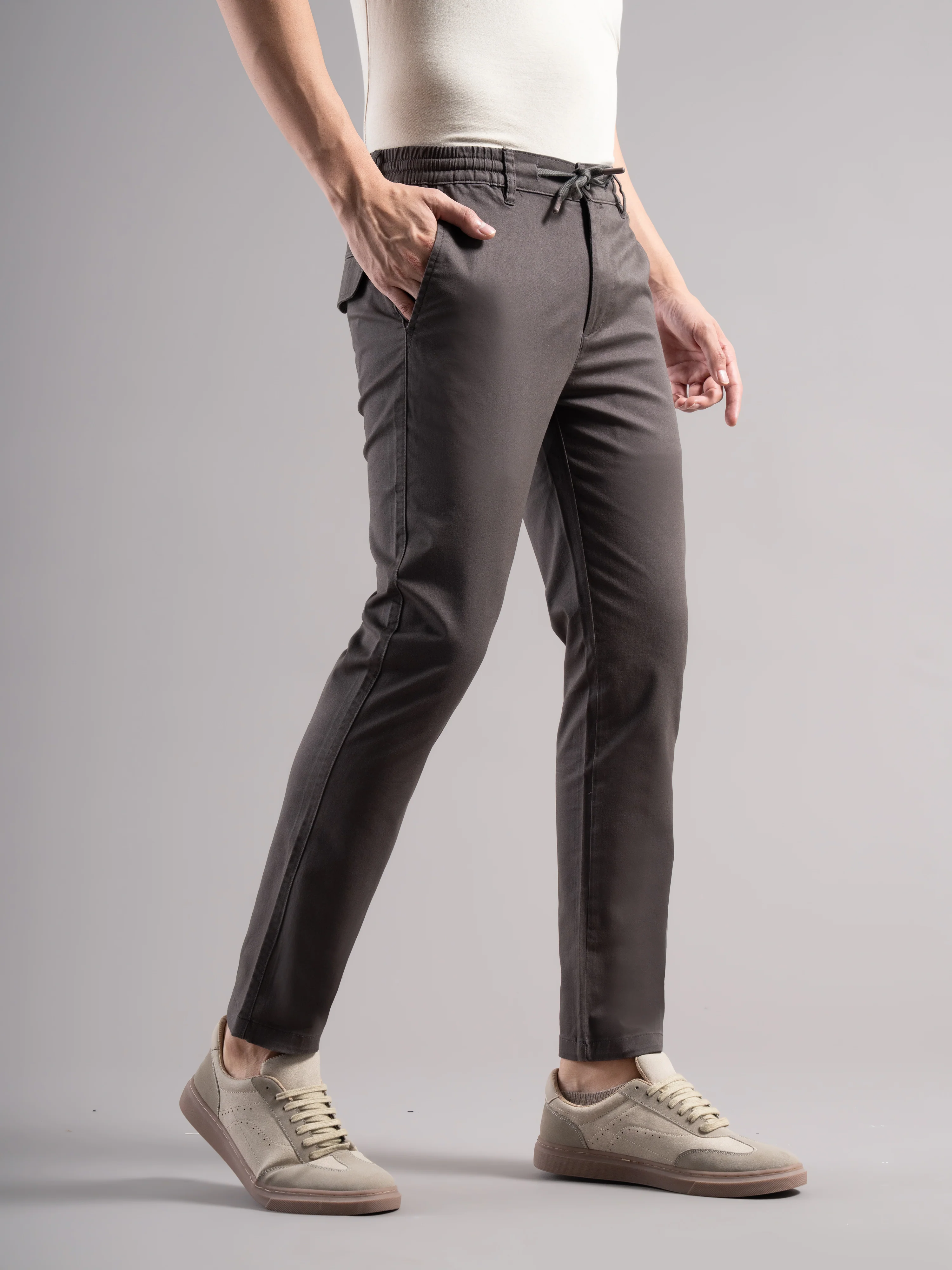 Men Grey Elastic Drawstring Trousers - Image 4
