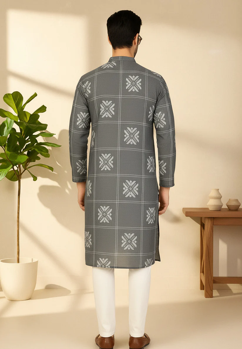 Men Grey Embroidered Kurta - Image 3