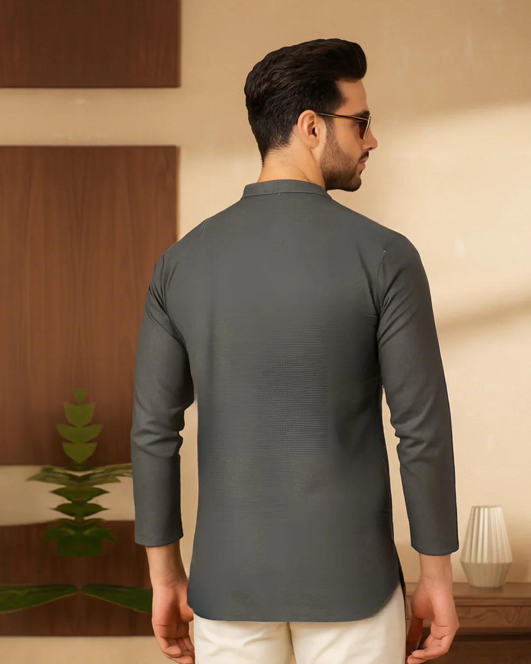 Men Grey Embroidered Kurta - Image 5
