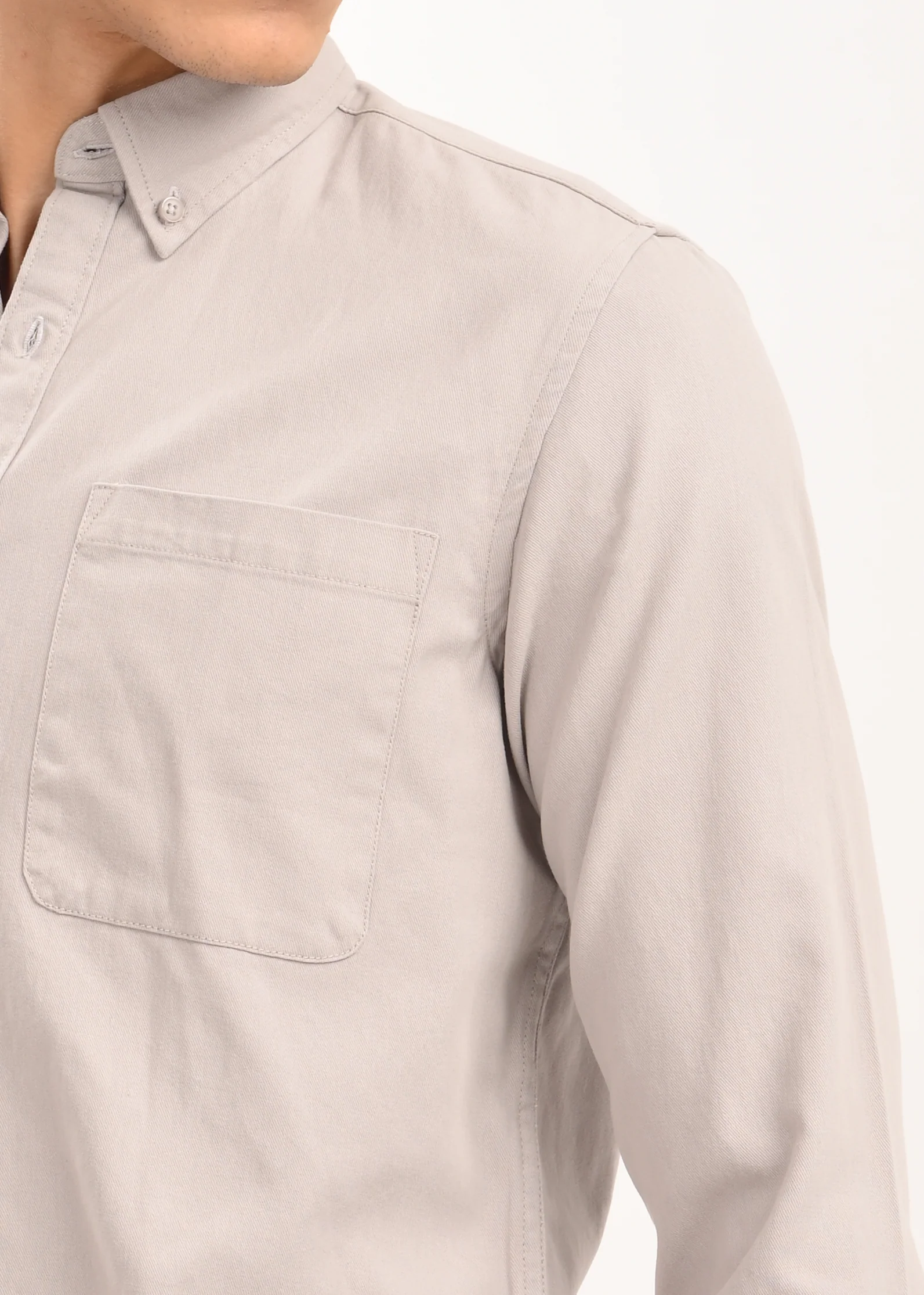 Men Grey Everyday Essential Solid Shirt - Image 3