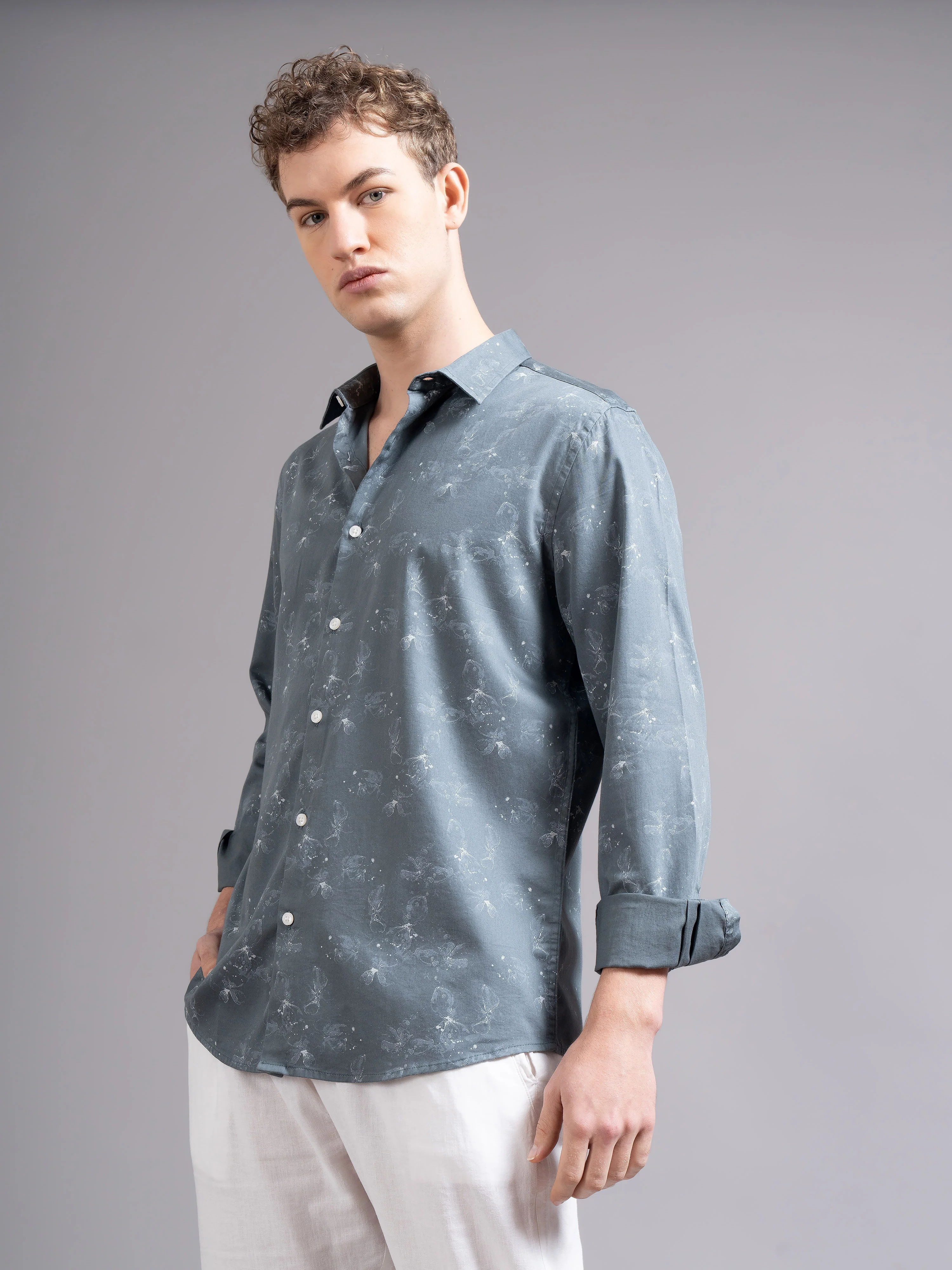 Men Grey Floral Print Shirt - Image 6