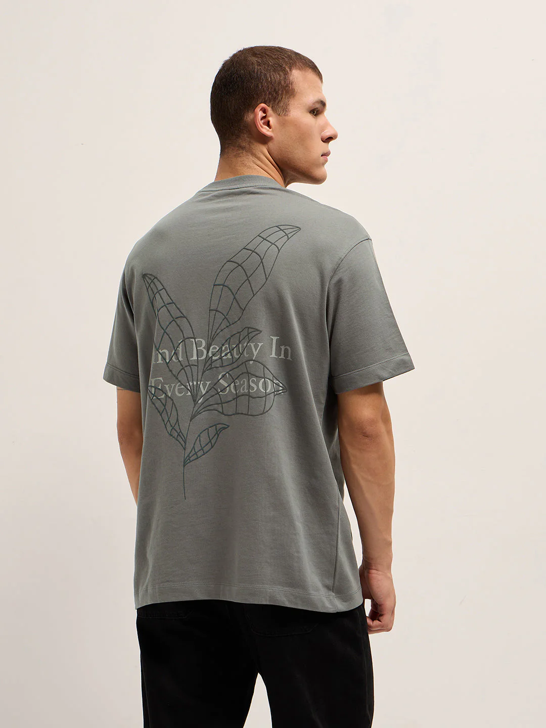 Men Grey Graphic Back Print Oversized Crew Neck T-Shirt - Image 2