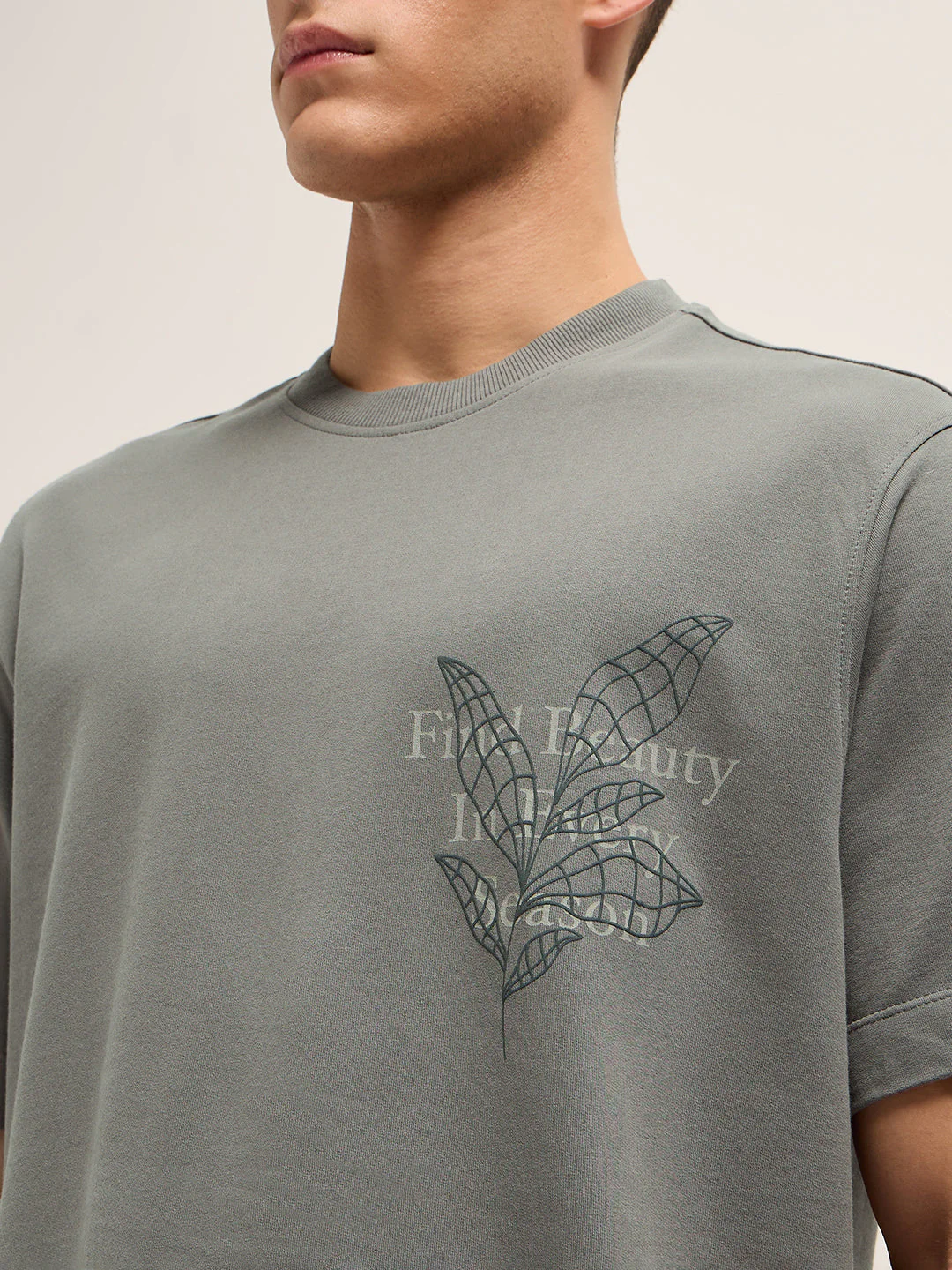 Men Grey Graphic Back Print Oversized Crew Neck T-Shirt - Image 6
