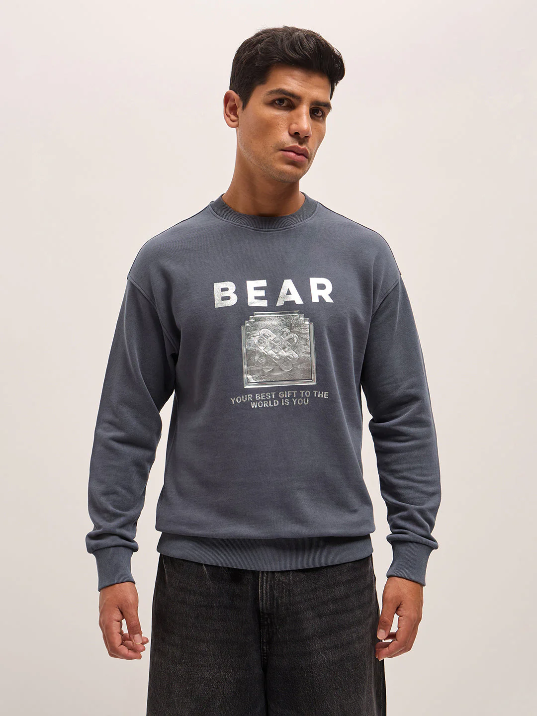 Men Grey Graphic Printed Relax Fit Crew Neck Sweatshirt - Image 6