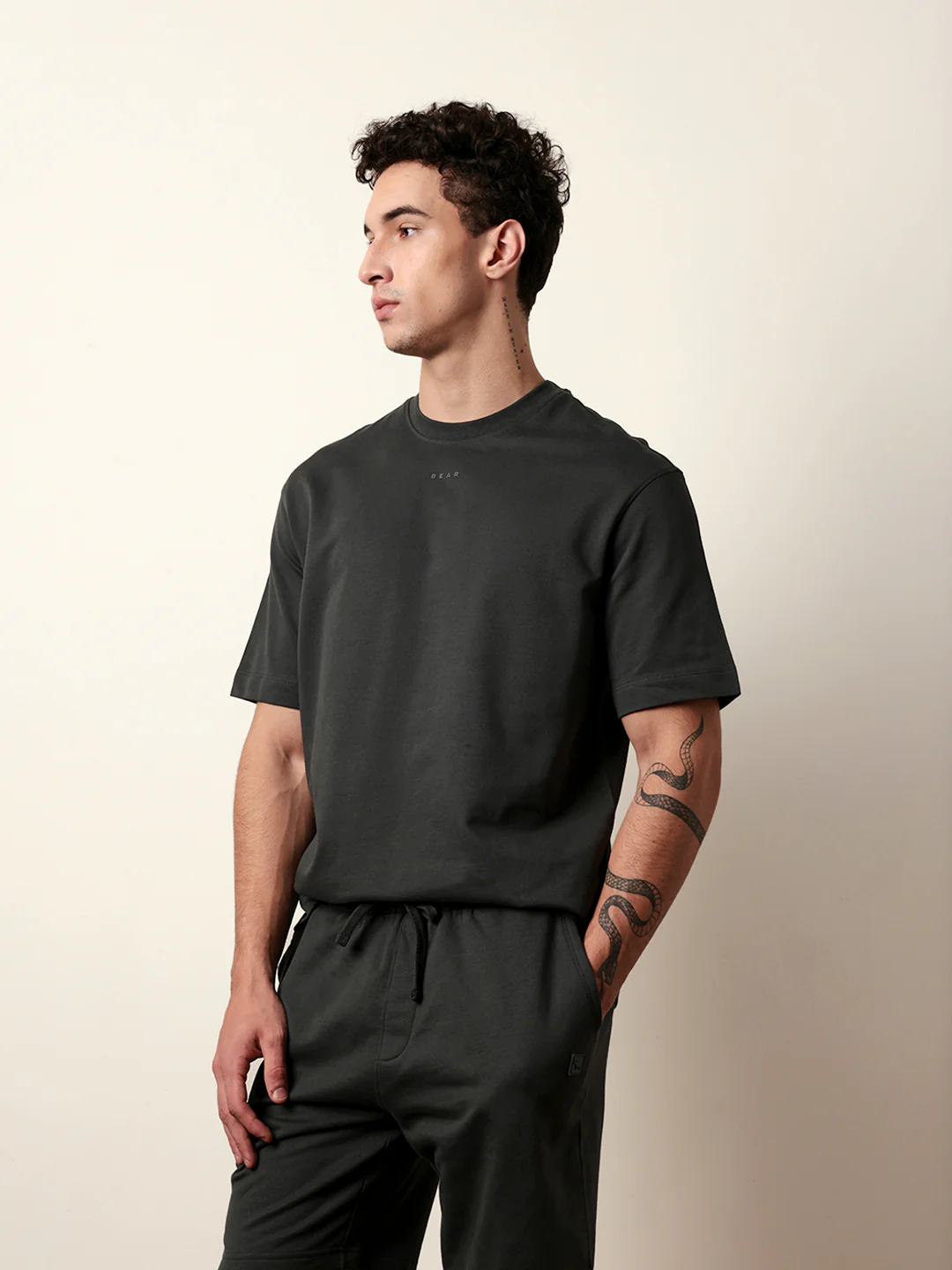 Men Grey Half Sleeve Oversize T-Shirt - Image 4