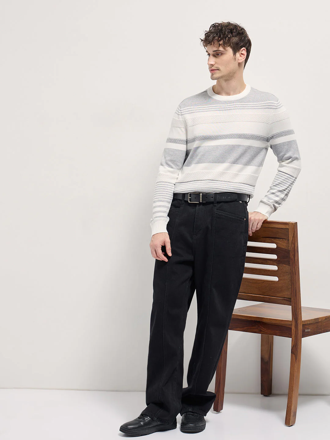 Men Striped Ribbed Crew Neck T-shirt - Image 4