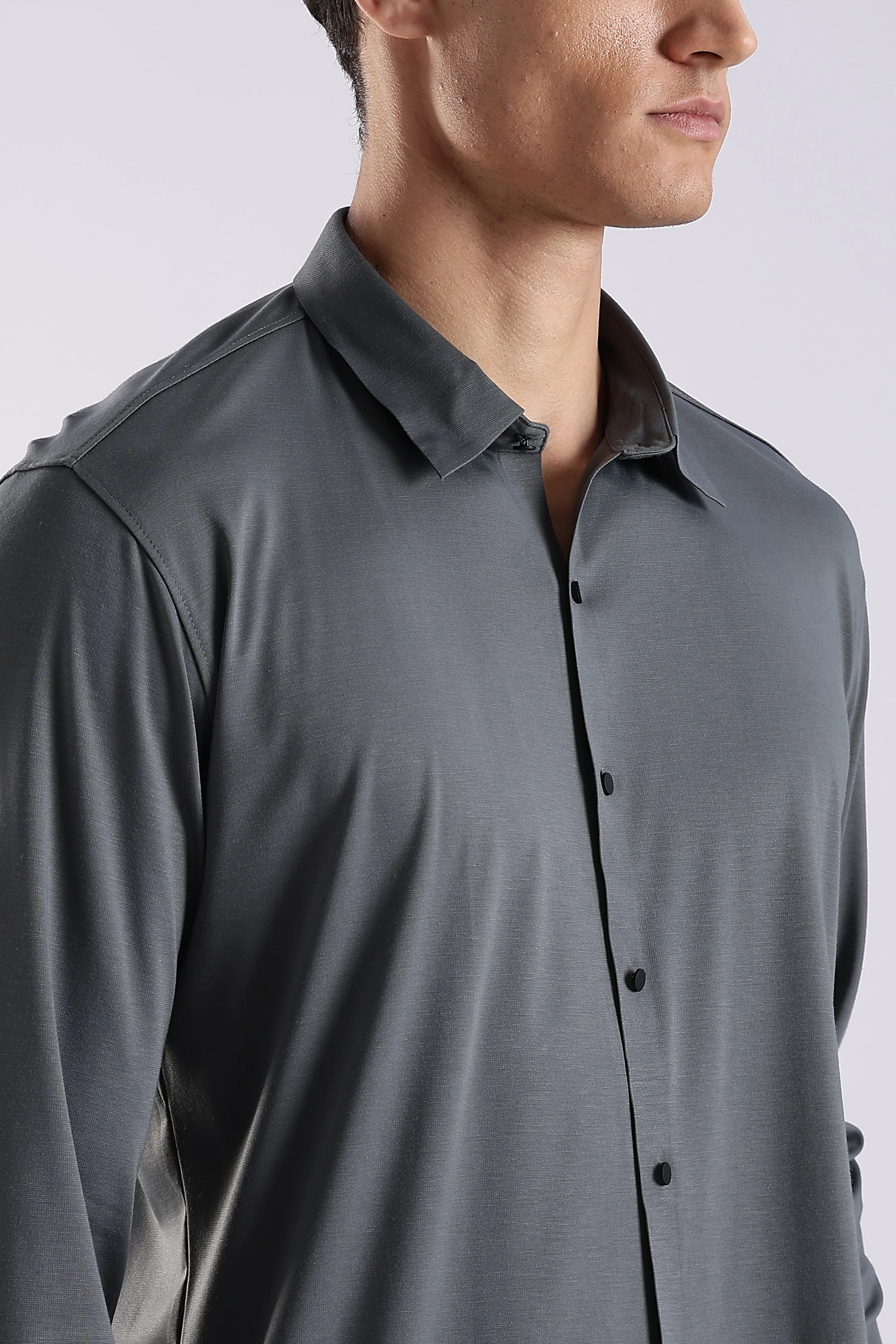 Men Grey Knitted Slim Fit Shirt - Image 6