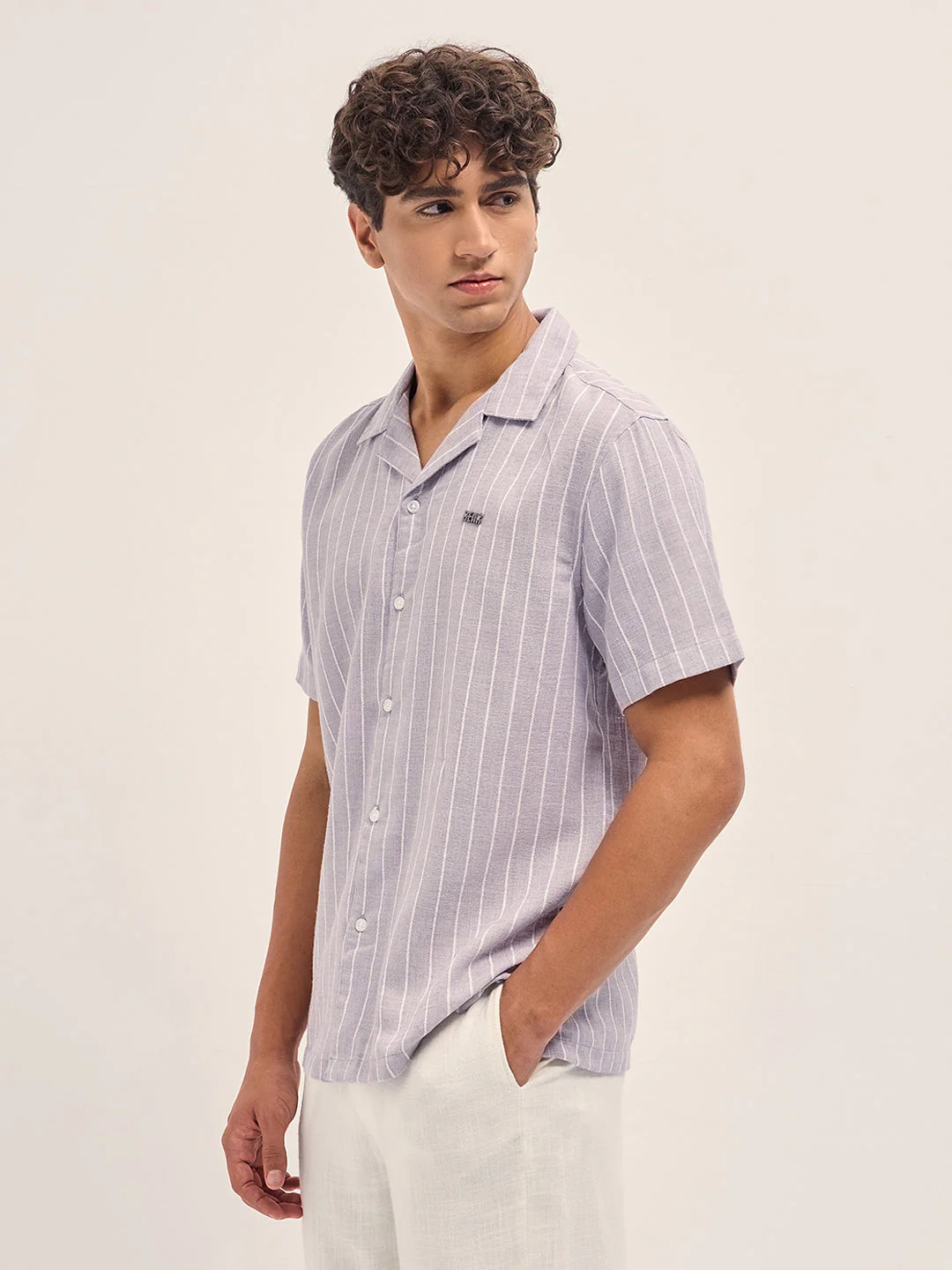 Men Grey Linen Vertical Textured Stripe Relaxed Fit Half Sleeve Casual Shirt - Image 3