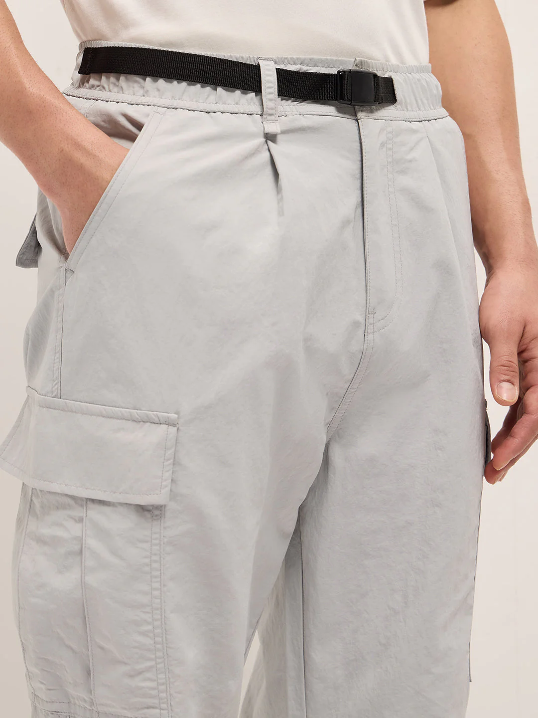 Men Grey Nylon Relaxed Fit Cargo Pants - Image 5