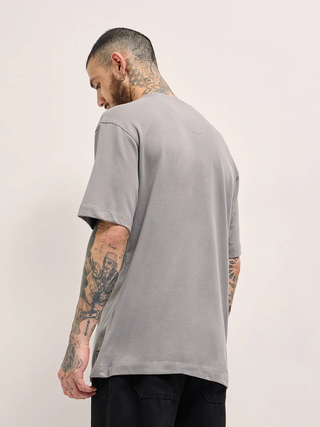 Men Grey Printed Oversized T-shirt - Image 2