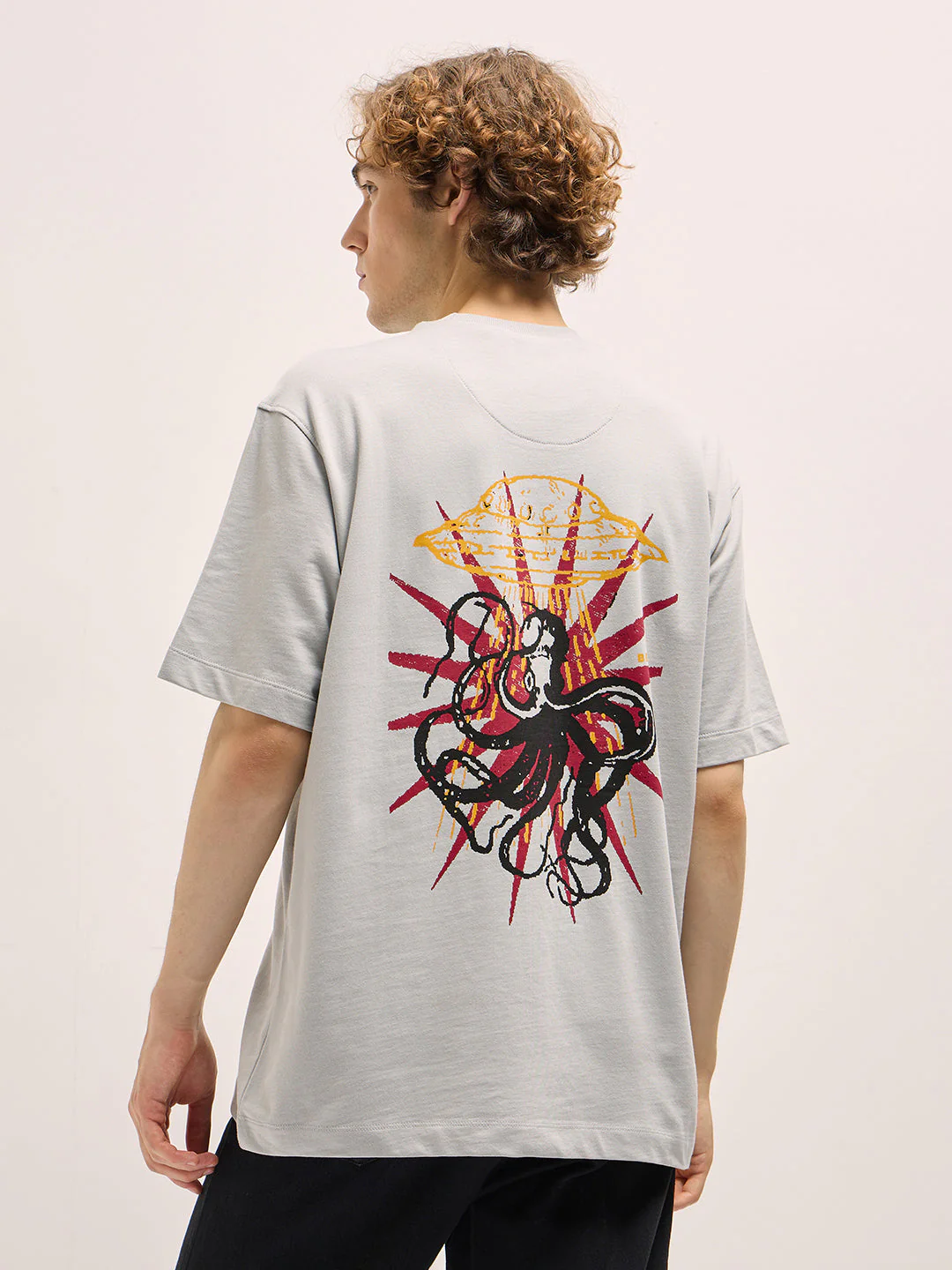 Men Grey Oversize Bold Graphic abstract Print Crew Neck T-shirt - Image 2