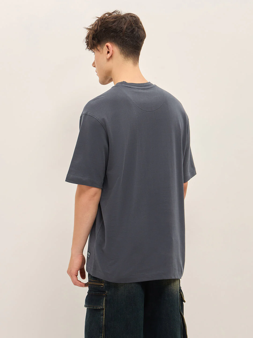Men Grey Oversize Graphic Printed Crew Neck T-shirt - Image 2