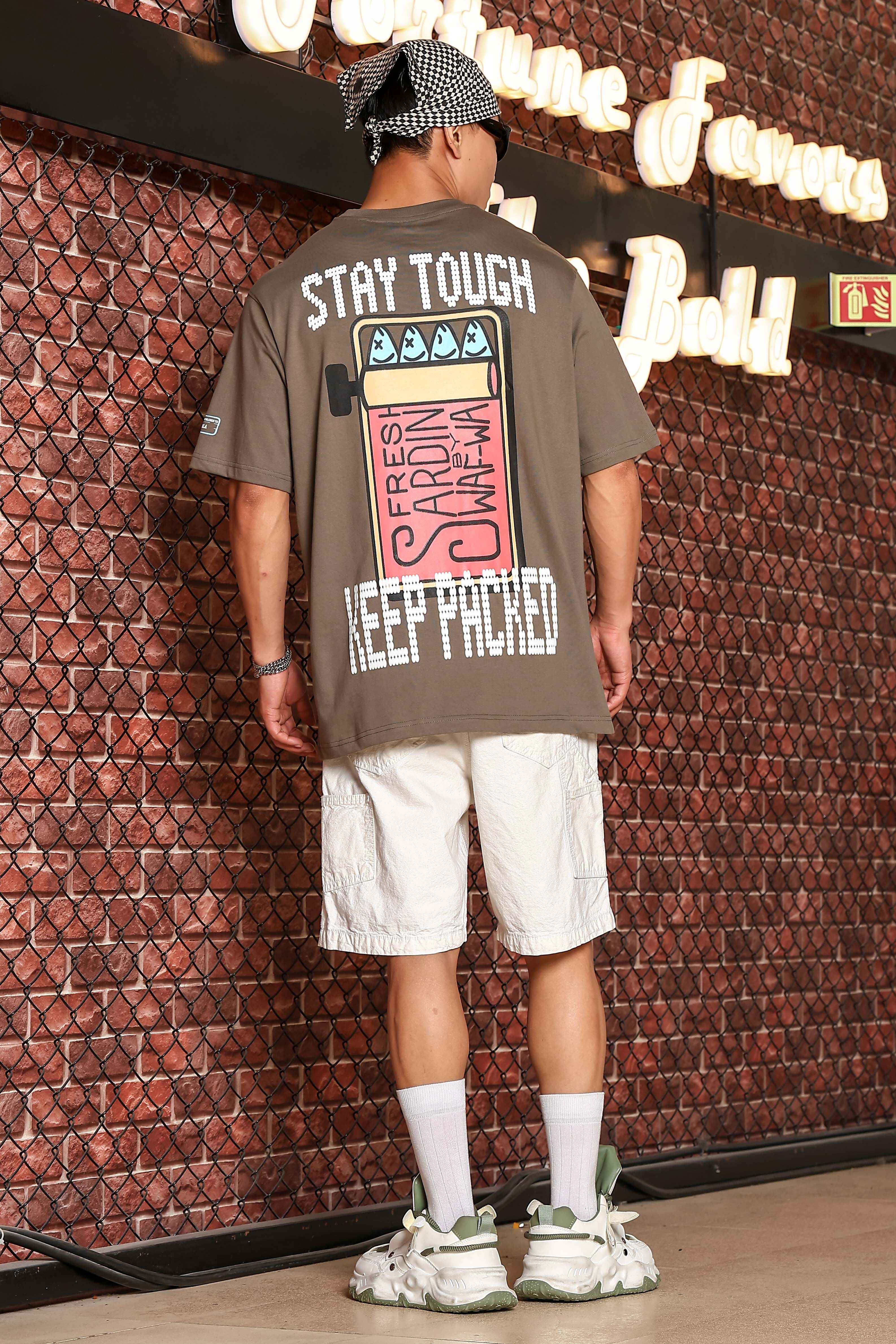 Men Grey Oversized Print T-shirt - Image 9