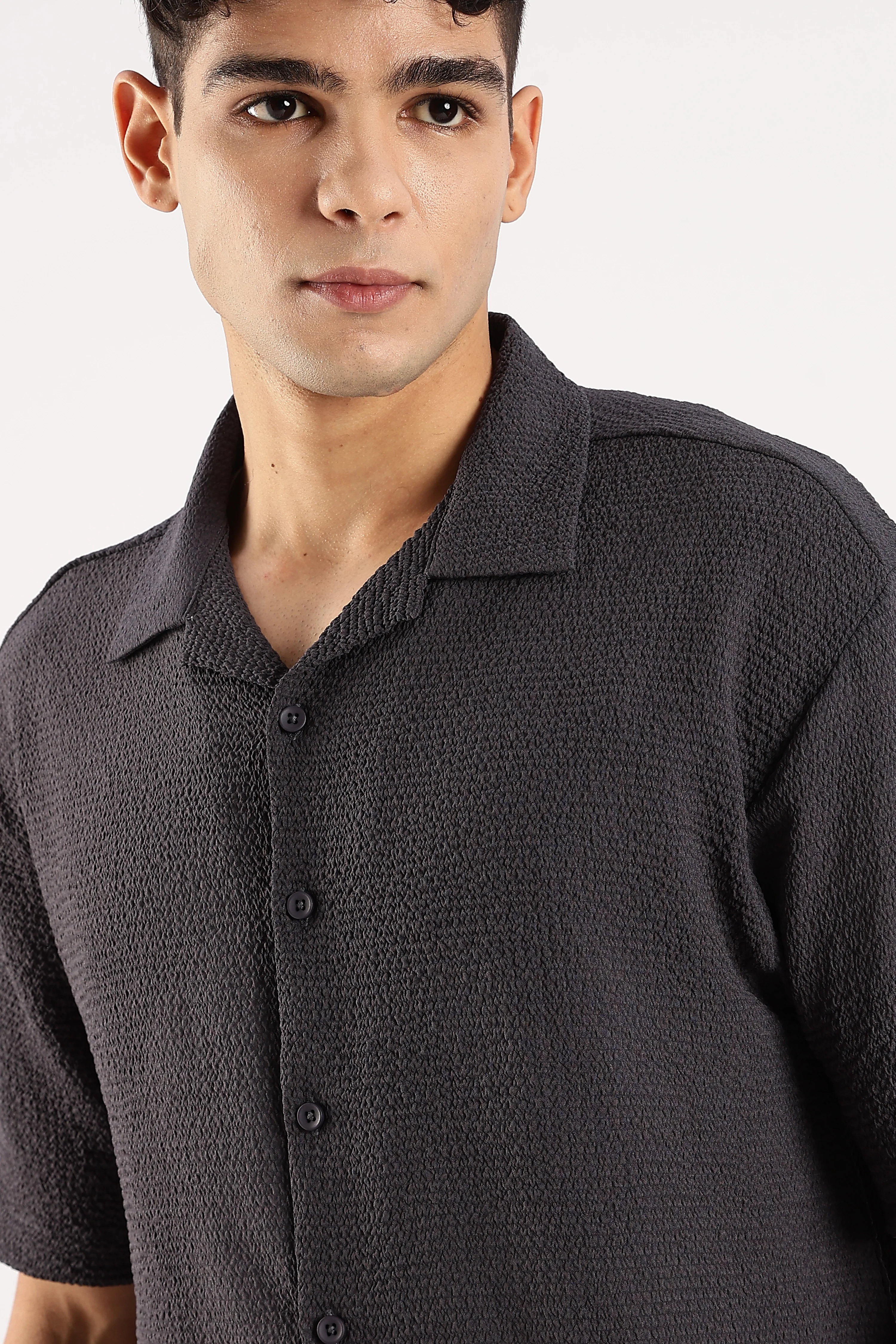 Men Grey Poly Textured Shirt - Image 5