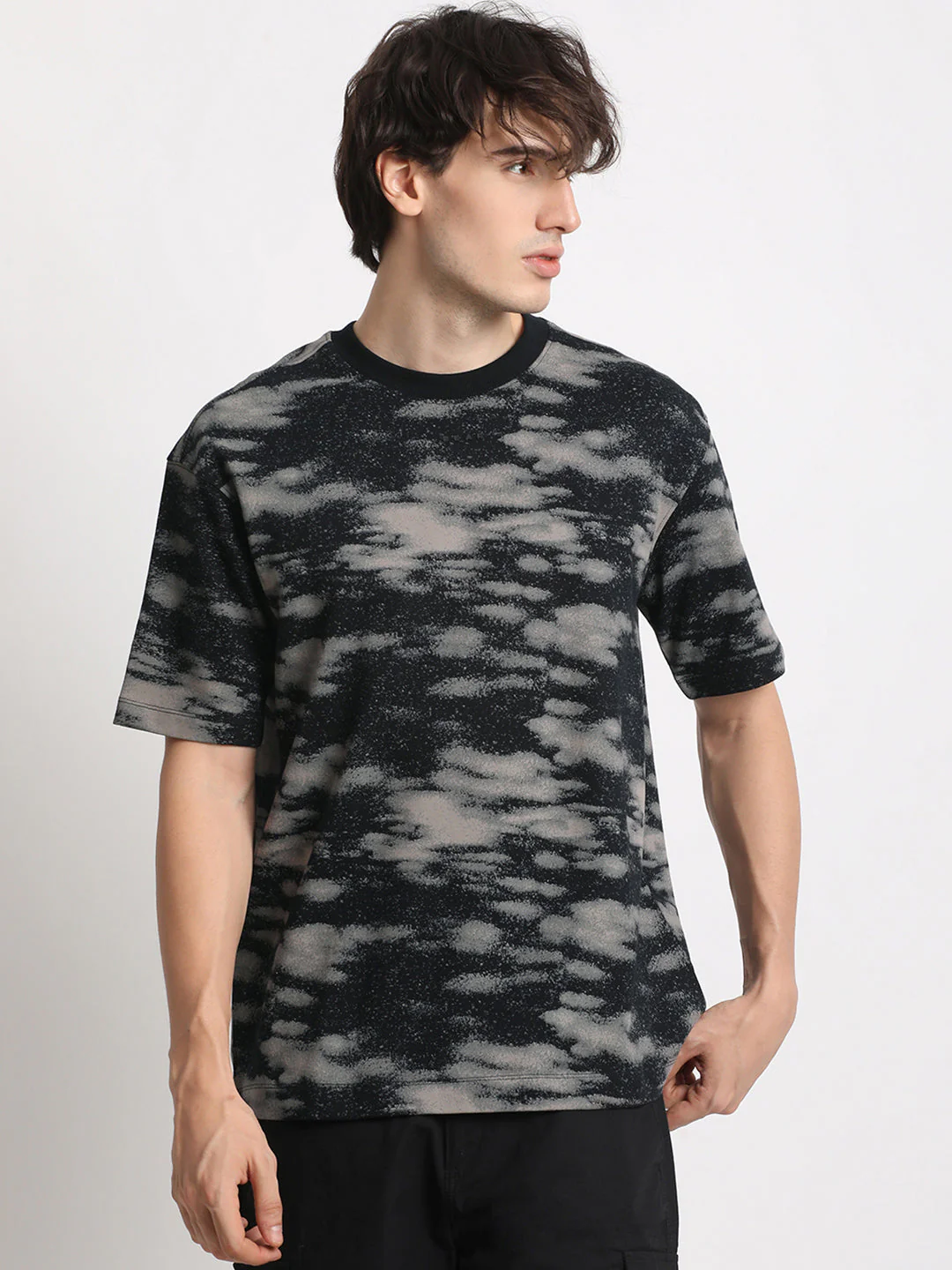Men Grey Printed Oversized Fit Round Neck T-shirt - Image 2