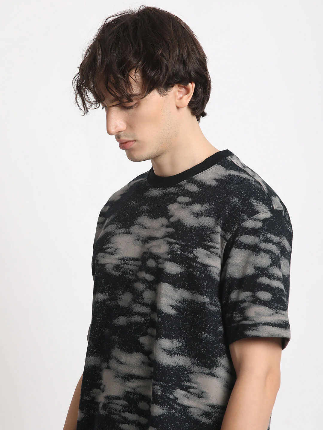 Men Grey Printed Oversized Fit Round Neck T-shirt - Image 6