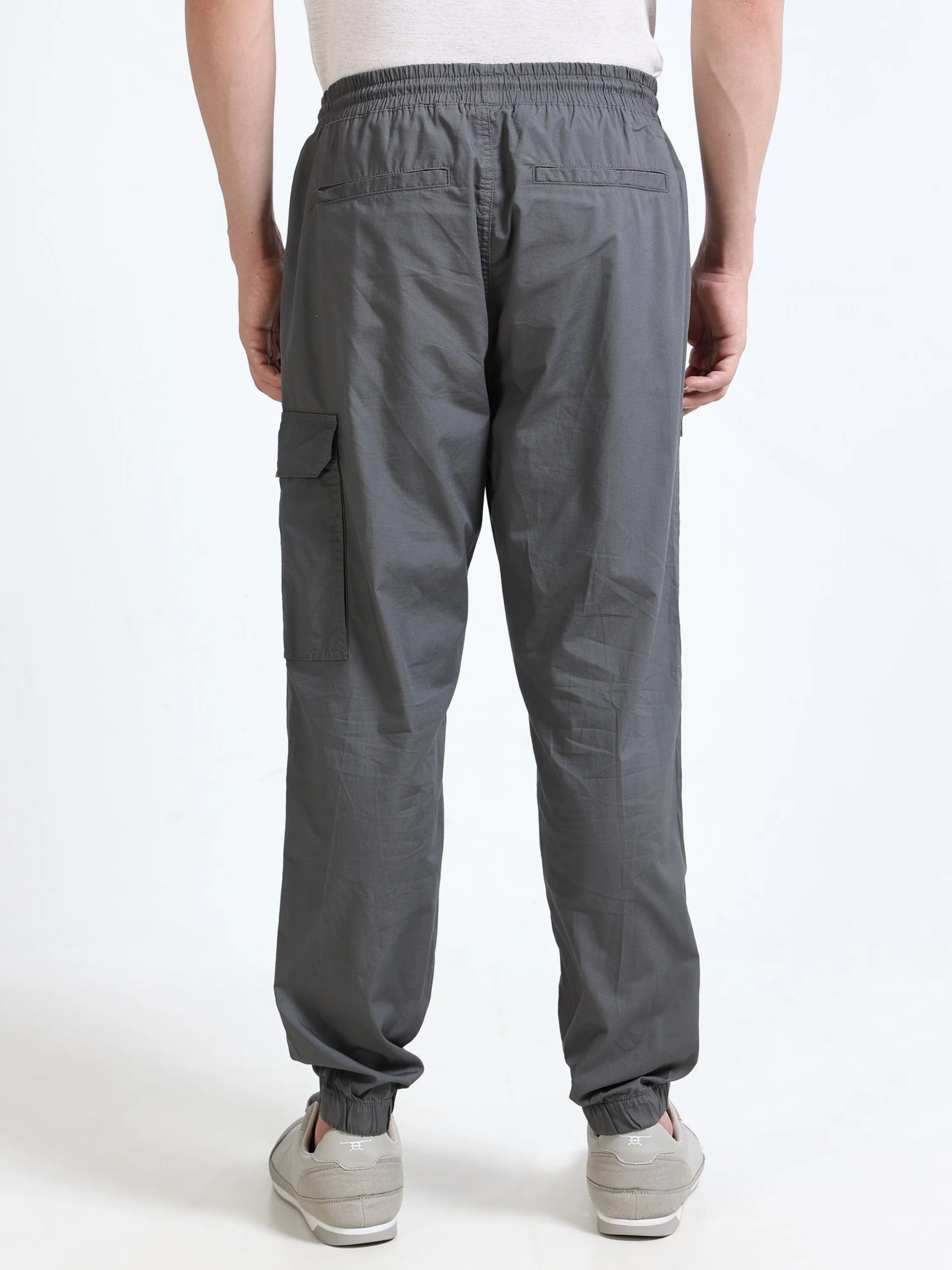 Men Grey Cargo Jogger Pants - Image 4