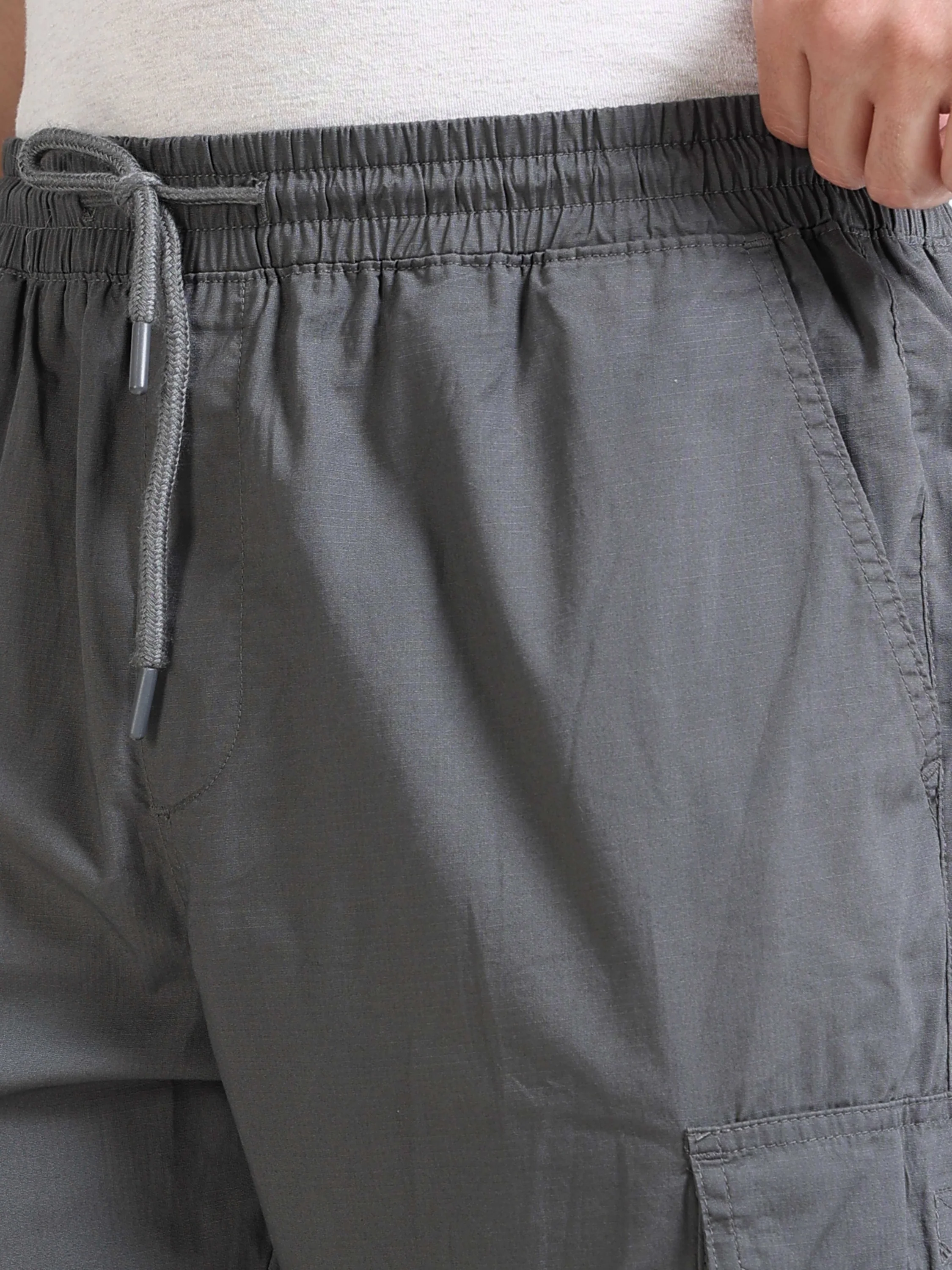 Men Grey Cargo Jogger Pants - Image 5