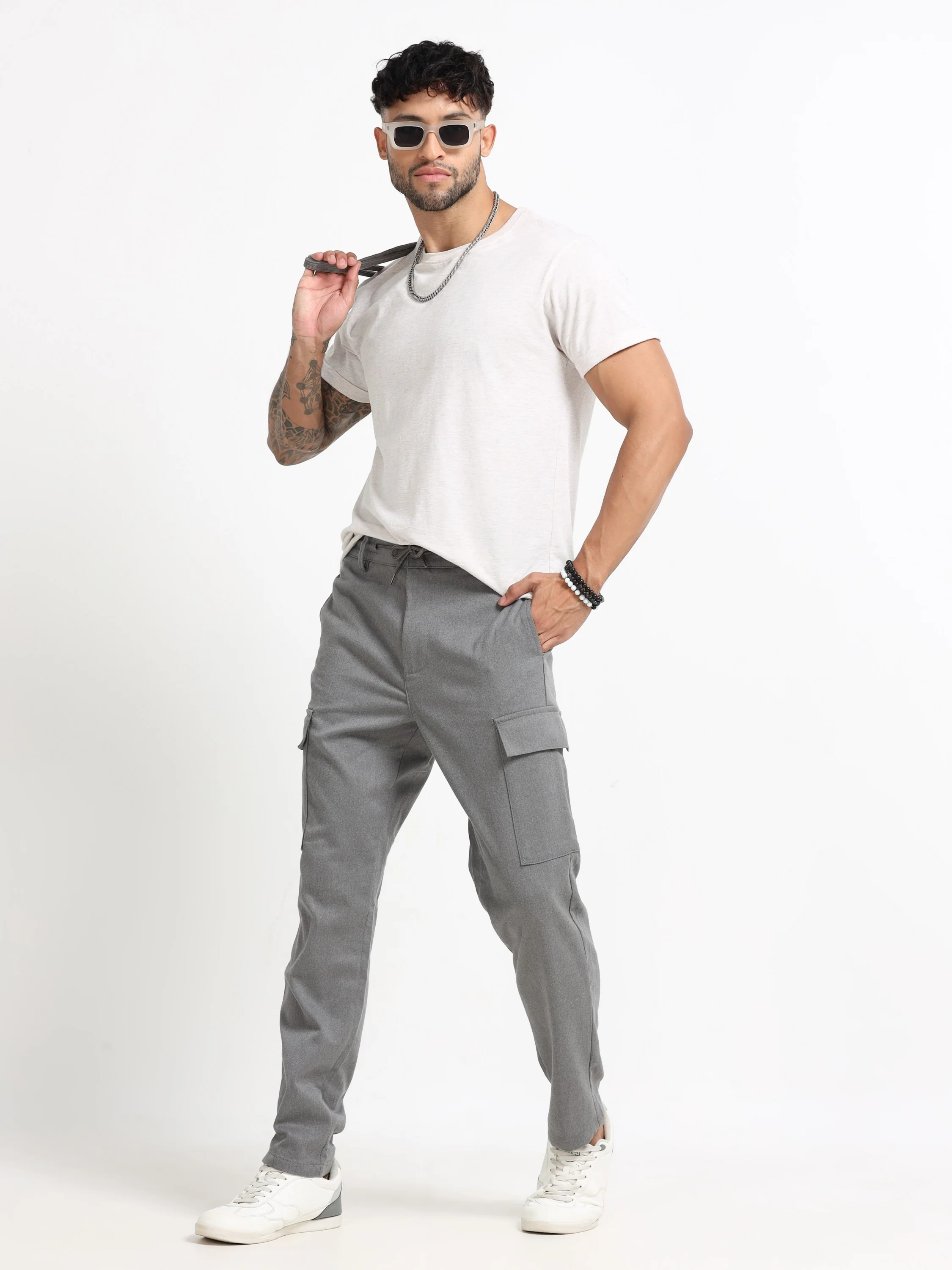 Men Grey Cargo Pants - Image 8