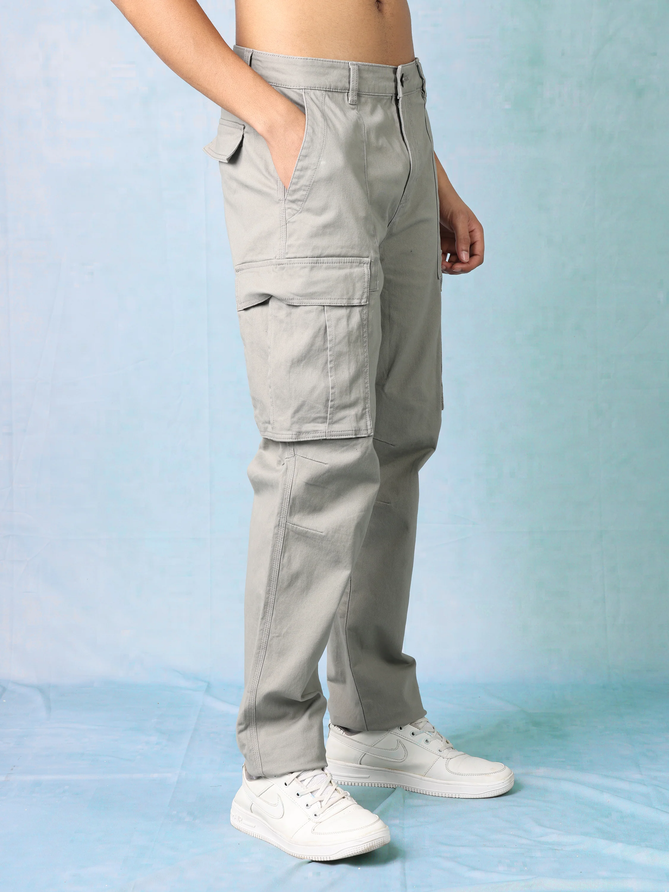 Men Grey Regular Fit Cargo Pants - Image 5