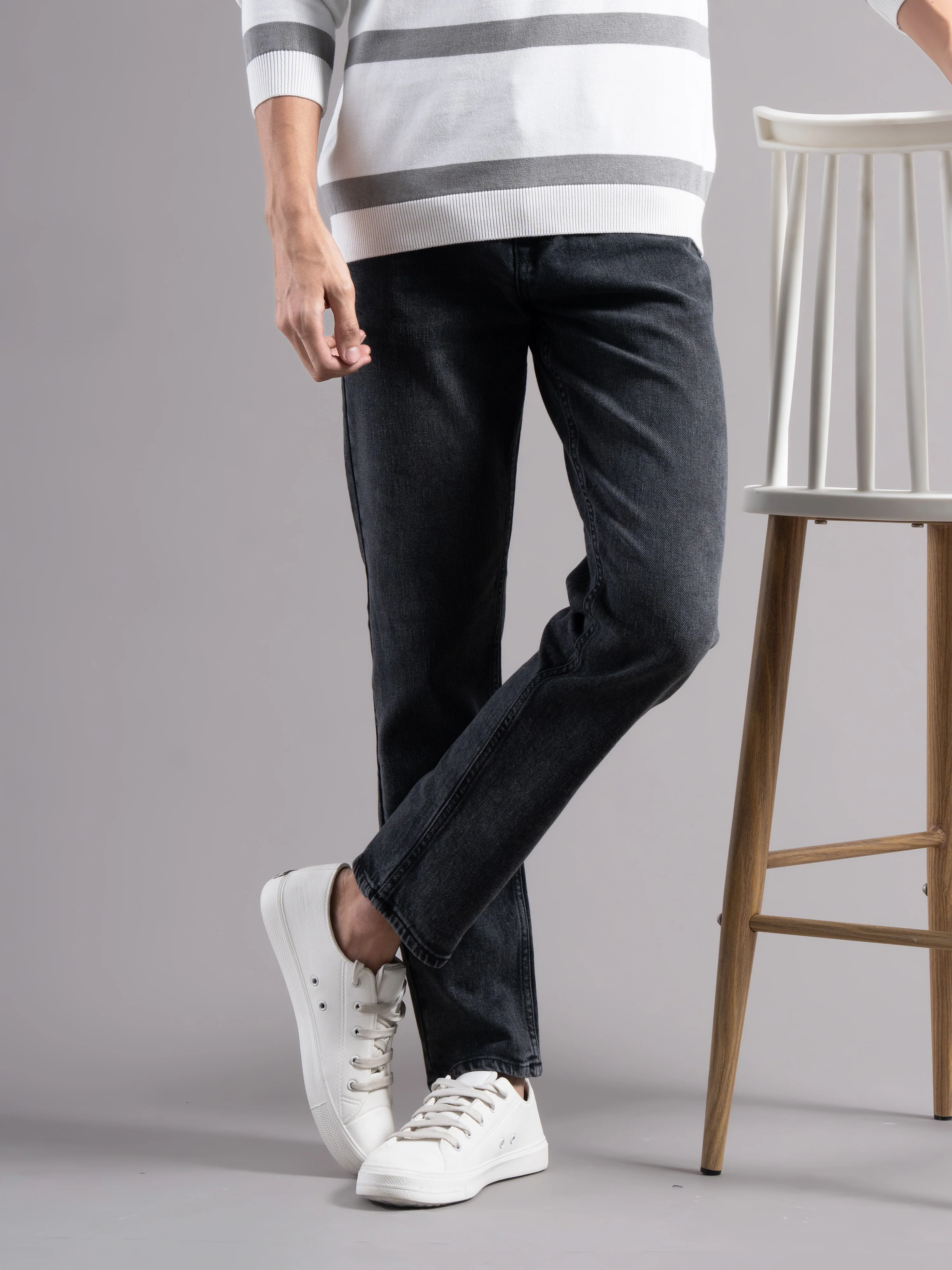 Men Grey Regular Fit Jeans - Image 7