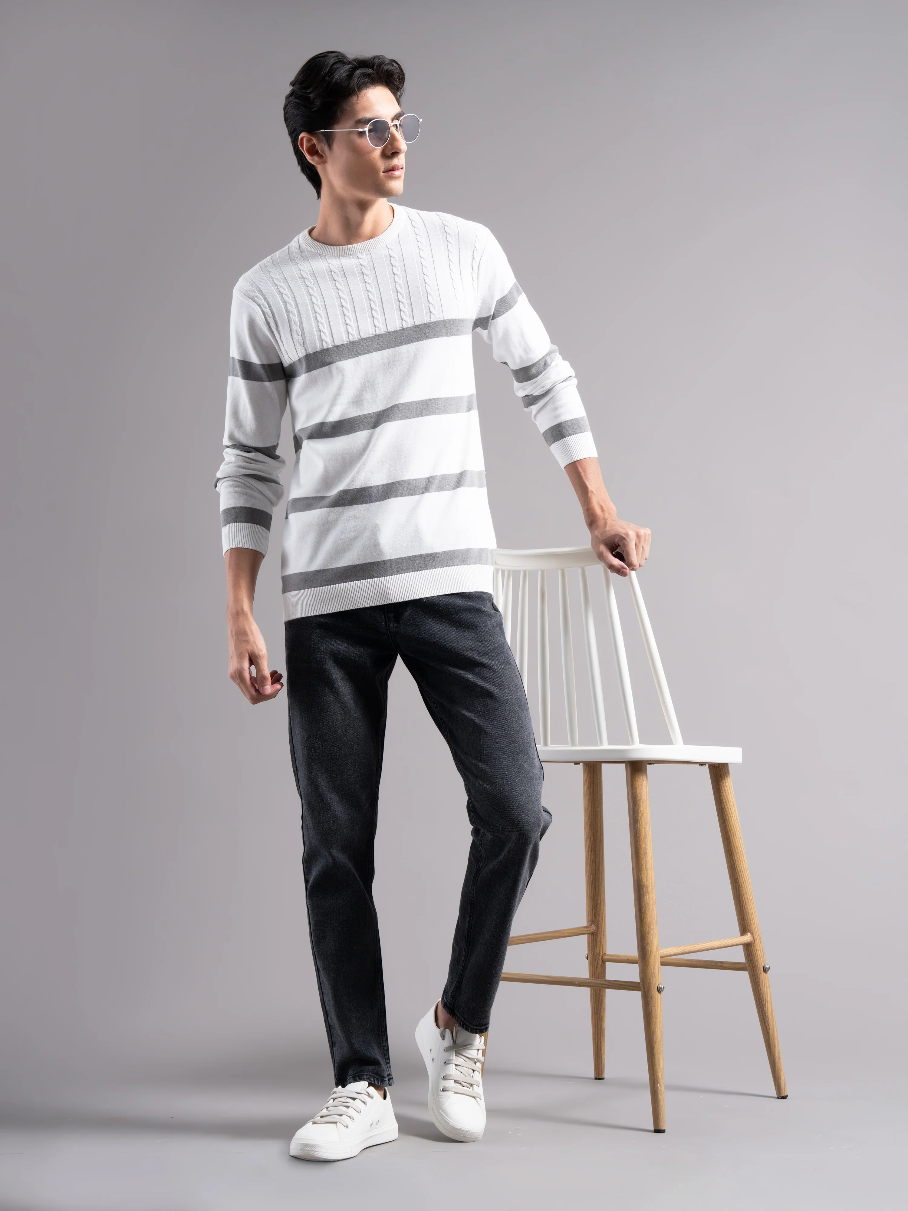 Men Grey Regular Fit Jeans - Image 9