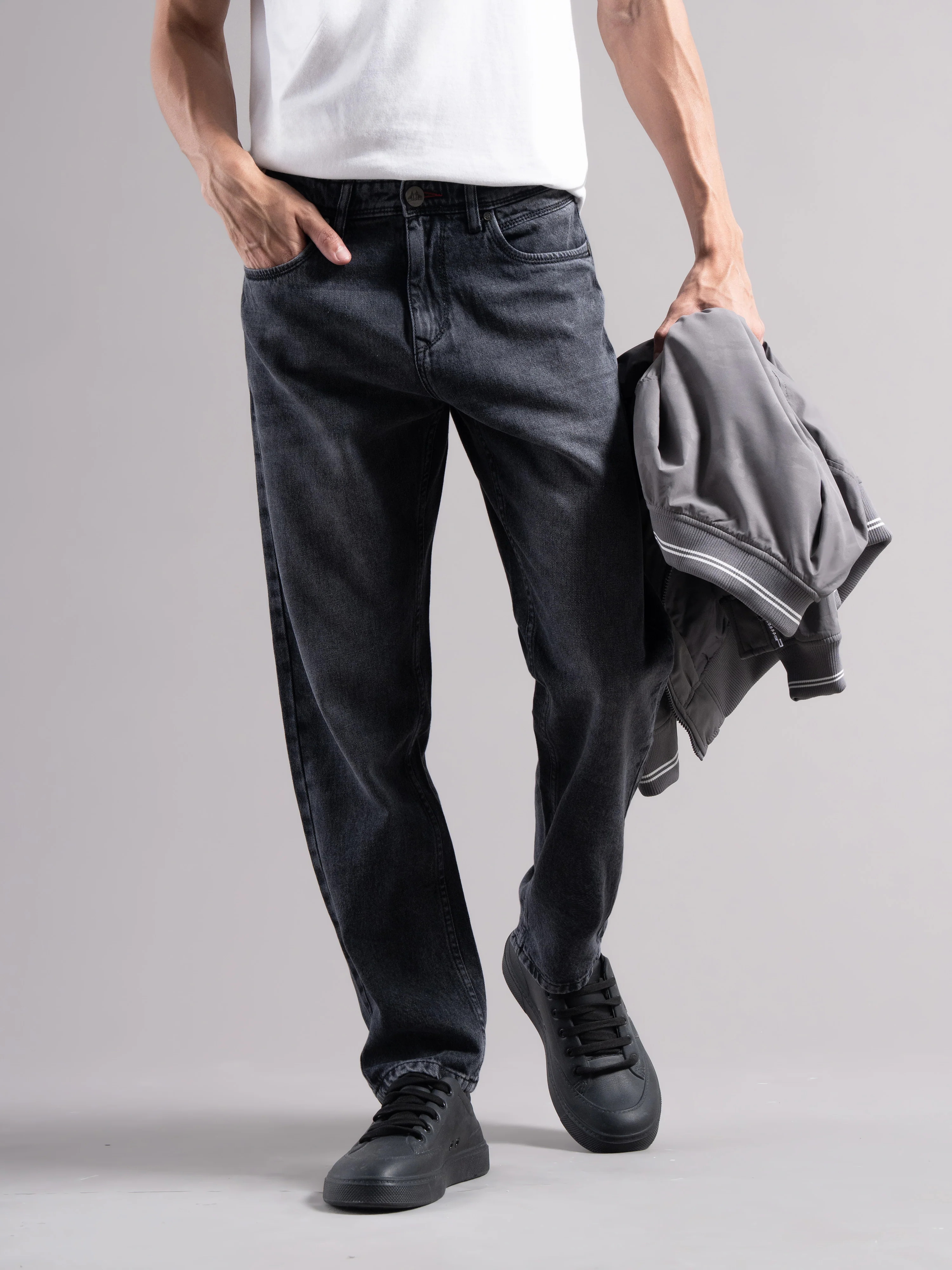 Men Grey Regular Fit Jeans - Image 6