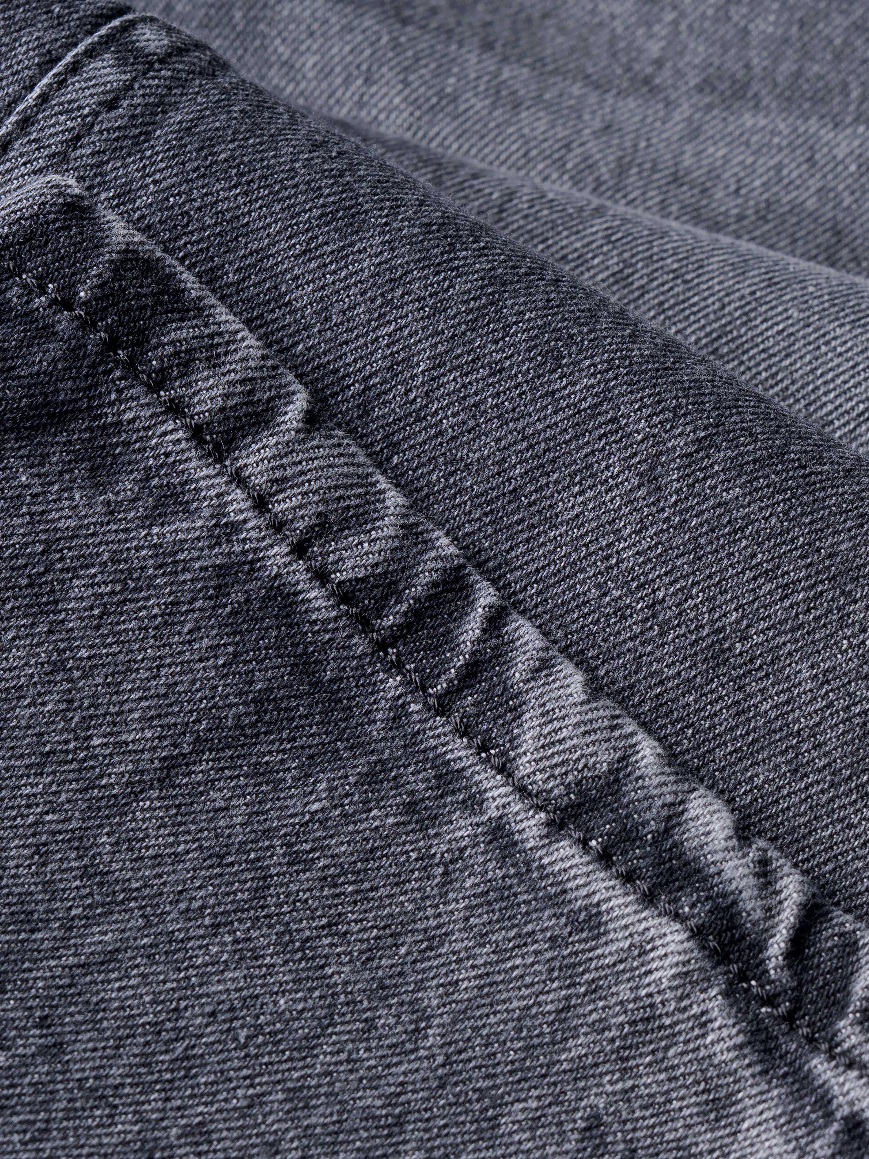 Men Grey Regular Fit Jeans - Image 9