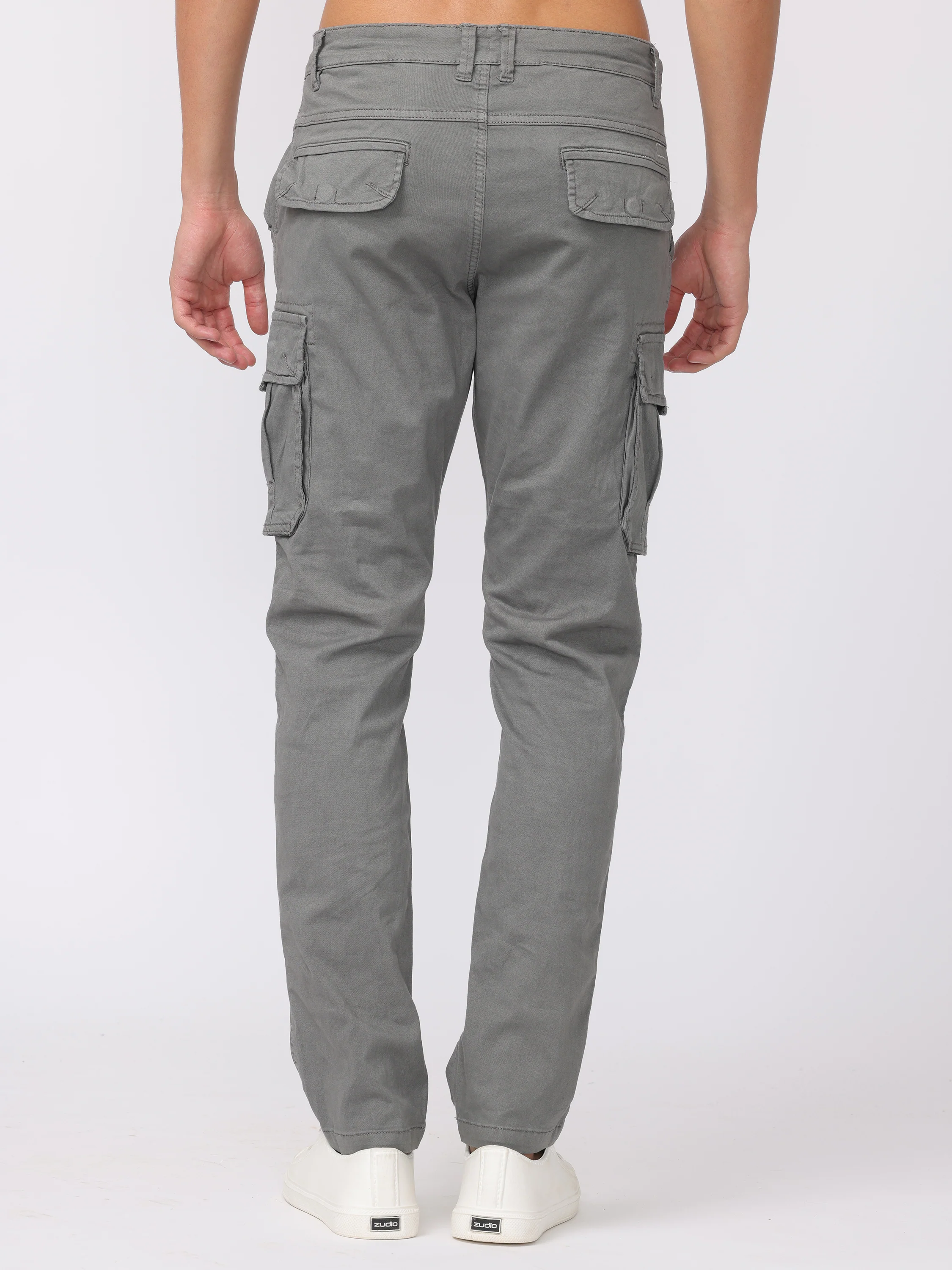 Men Grey Regular Fit Cargo Pants - Image 4