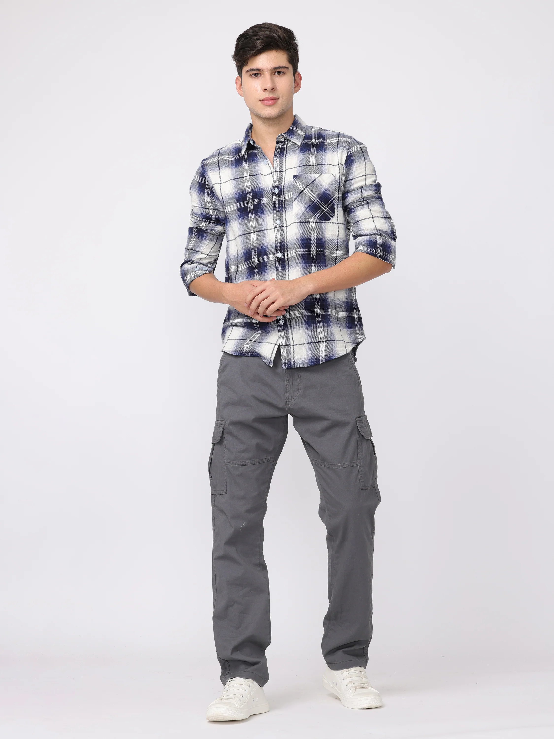 Men Grey Regular Fit Cargo Pants - Image 2