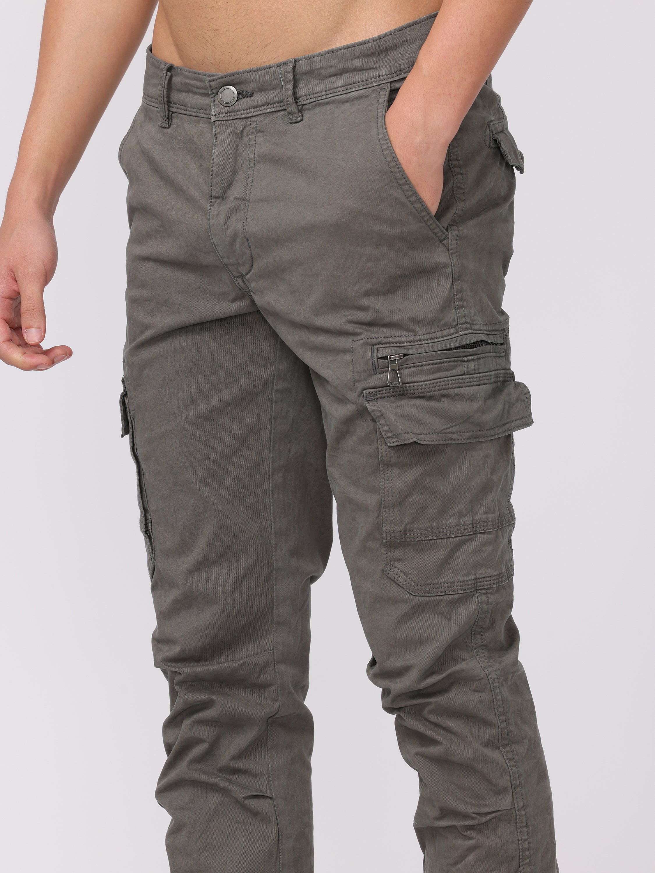 Men Grey Regular Fit Cargo Pants - Image 6