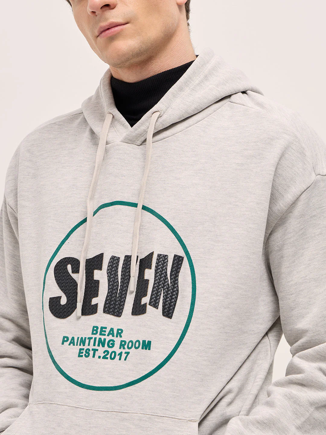 Men Grey Relaxed Fit Hoodie - Image 6