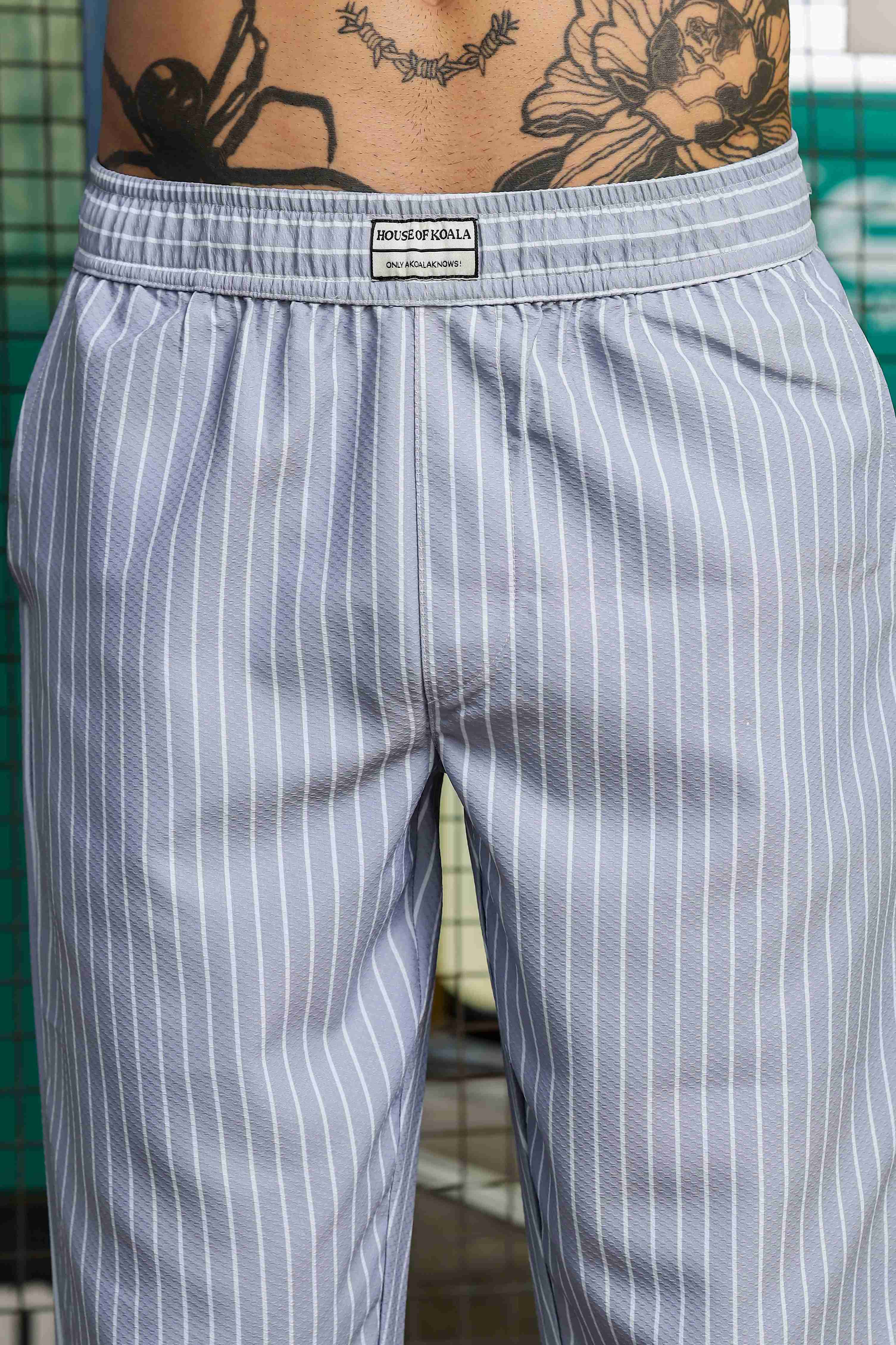 Men Grey Relaxed Fit Pants - Image 4