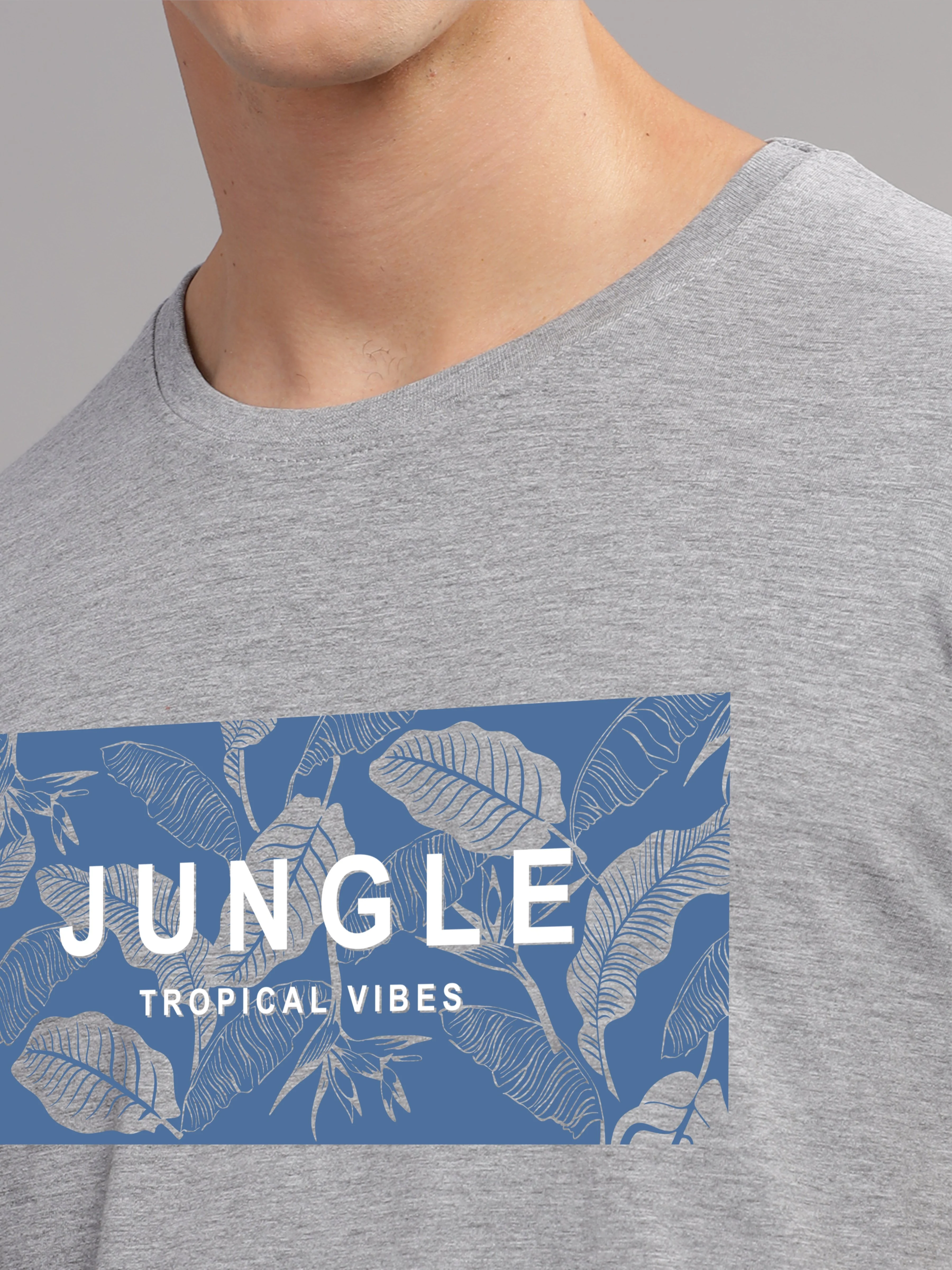 Men Grey Round Neck T Shirt - Image 3