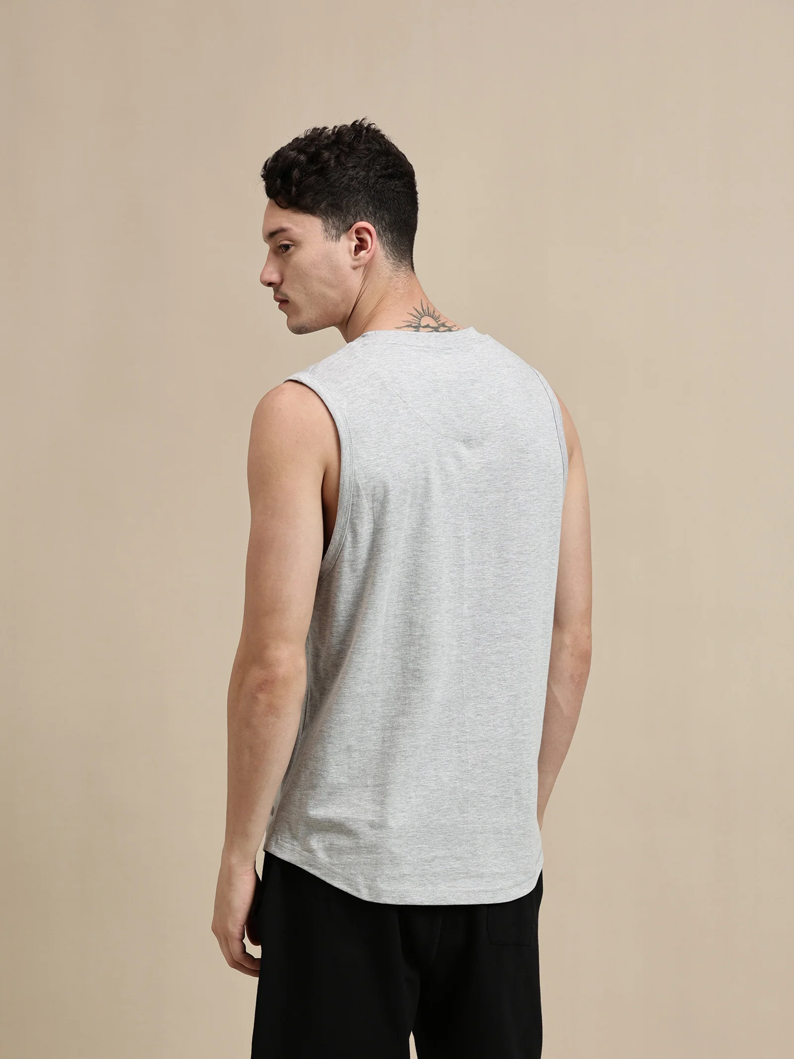 Men Grey Sleeveless T-Shirt - Image 3