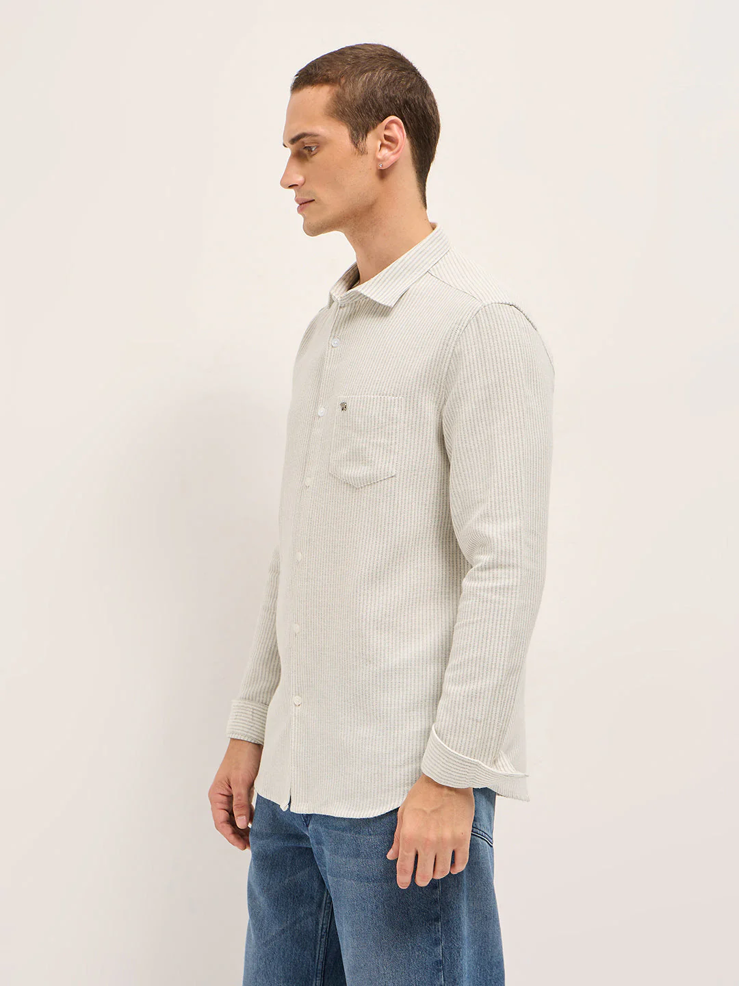 Men Grey Slim Fit Woven Pinstripe Casual Shirt - Image 3