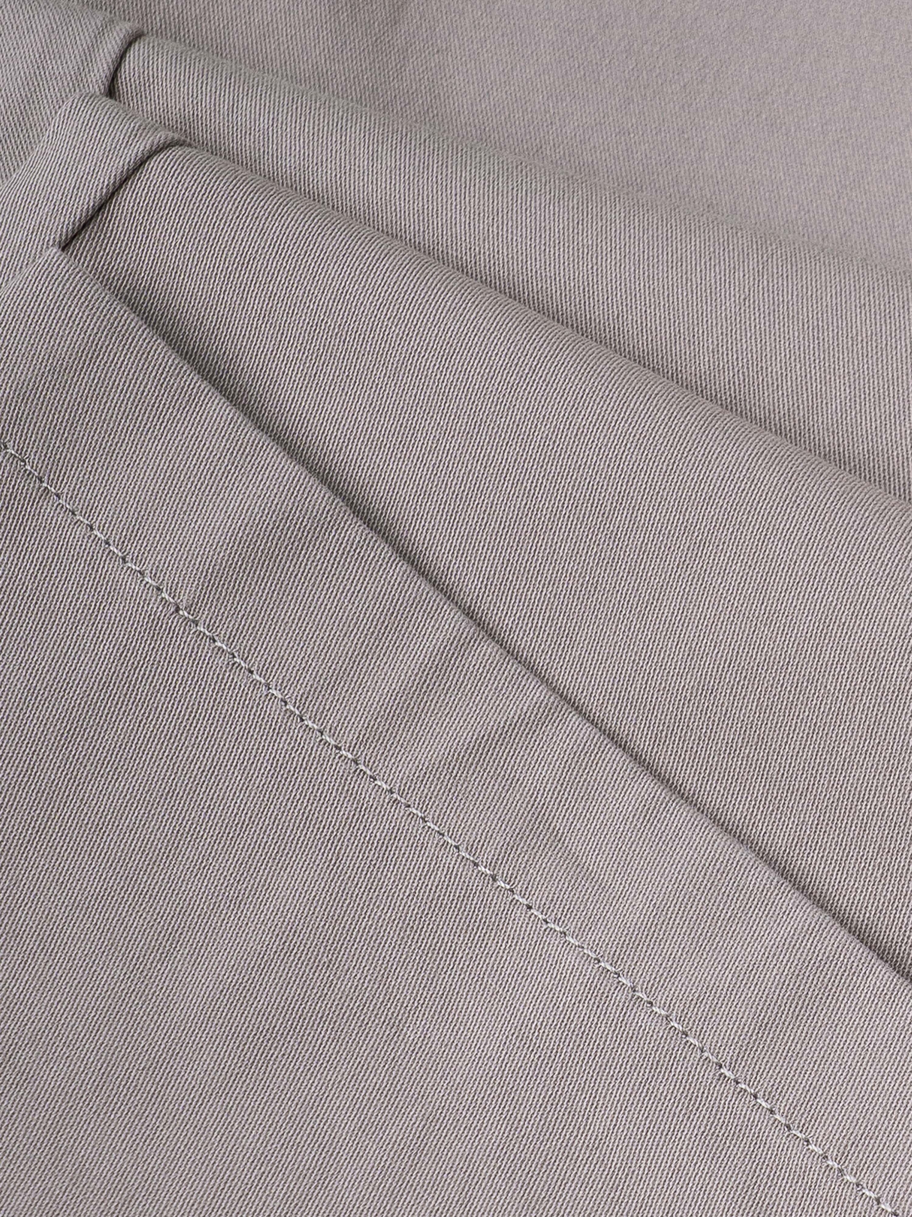 Men Grey Smart Slim Fit Chinos - Image 7