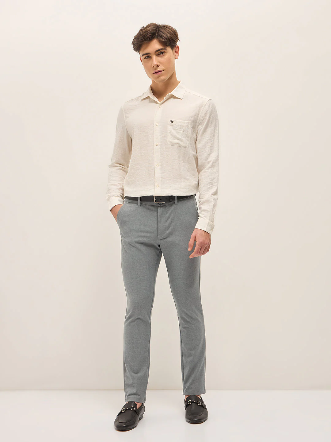 Men Grey Solid 4 Way Stretch Formal Trouser - Image 4