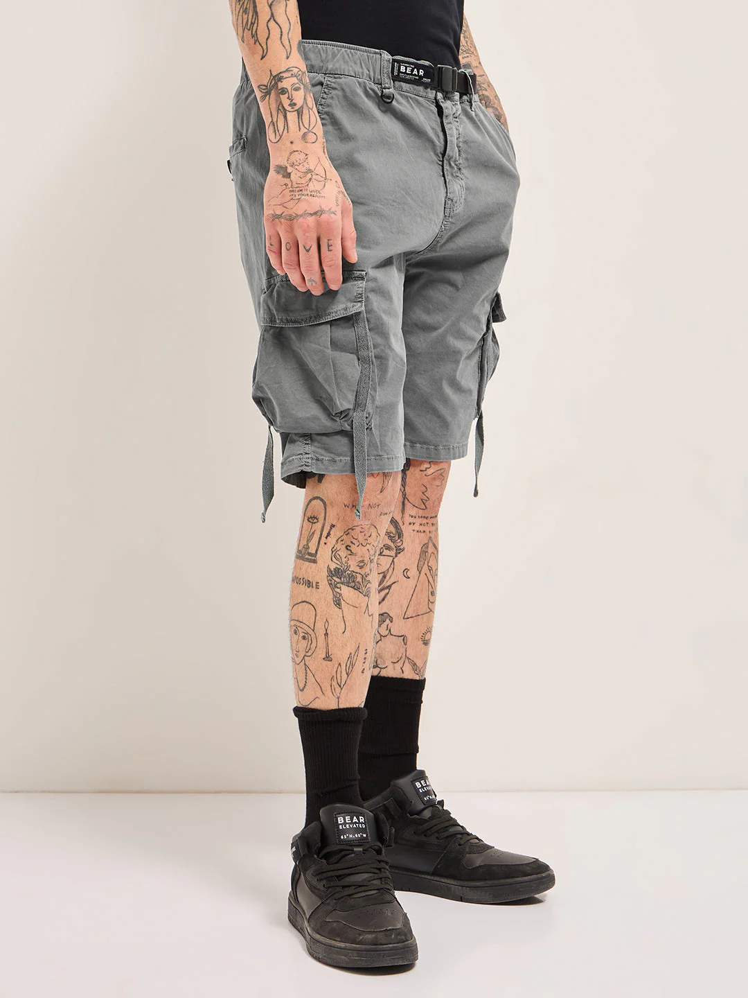 Men Grey Solid Cotton Cargo Shorts - Image 3