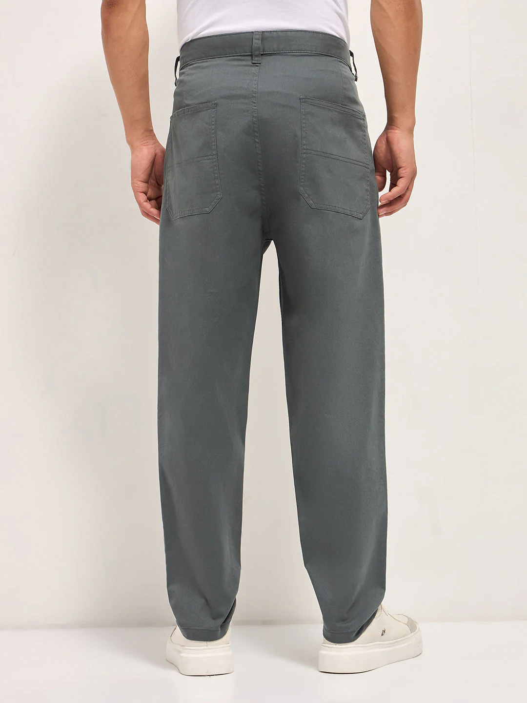Men Grey Solid Casual Chino Trouser - Image 2