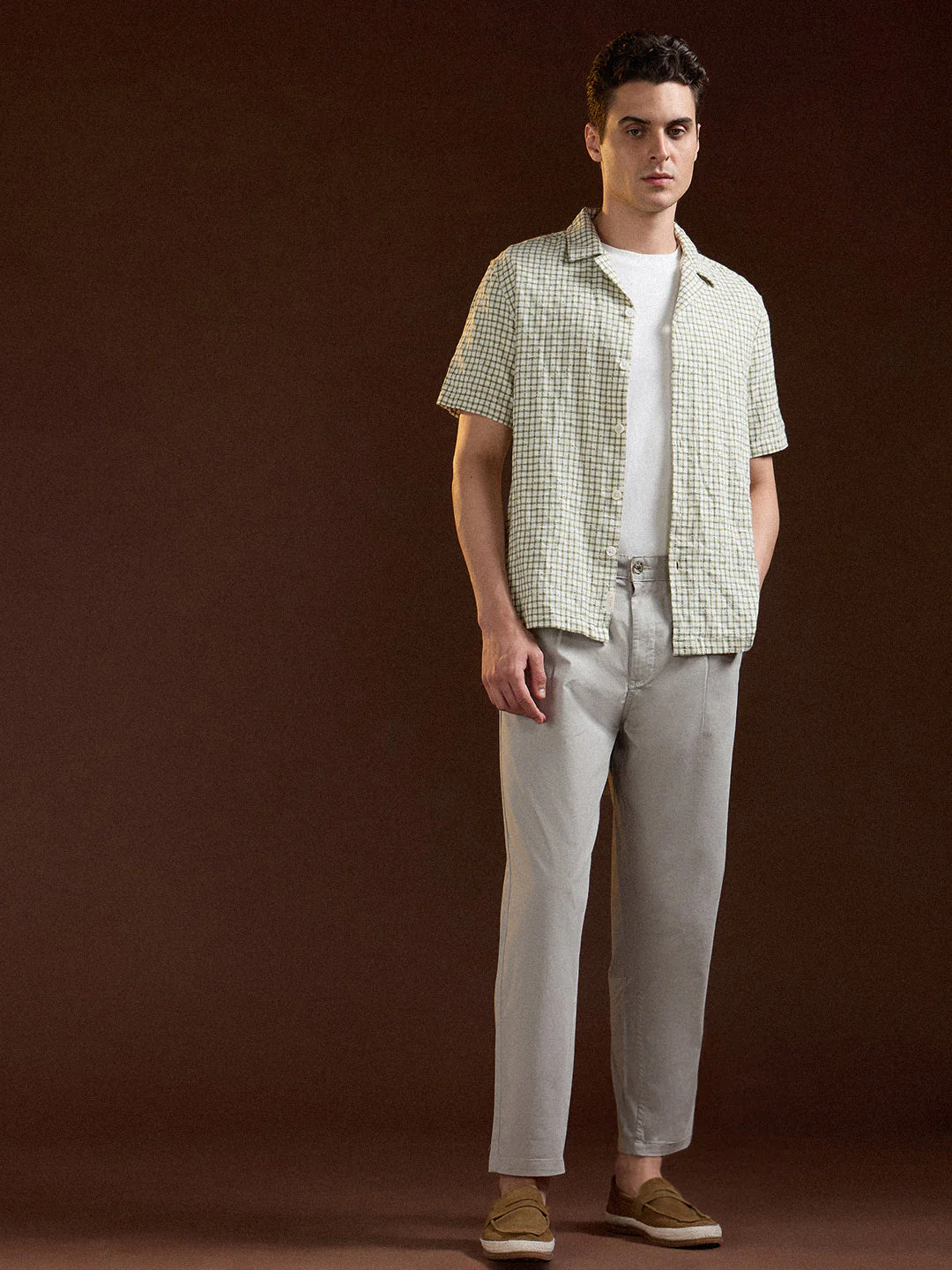 Men Grey Solid Cropped Carrot Fit Casual Chino Trouser - Image 4