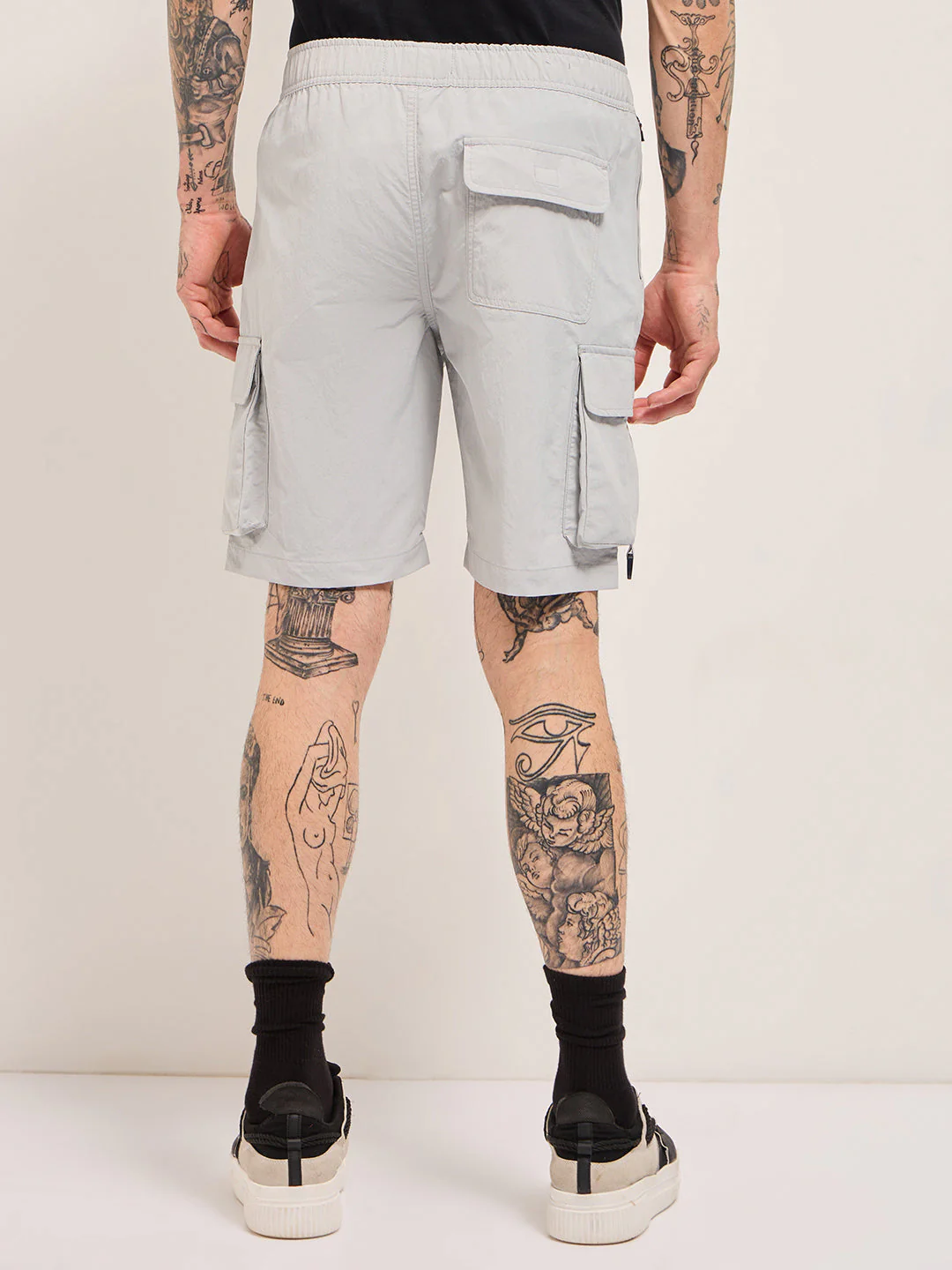 Men Grey Solid Nylon Cargo Shorts - Image 2