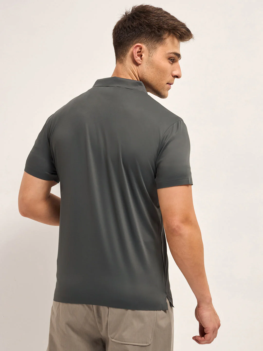 Men Grey Solid Regular Fit Polo T-shirt - Image 2