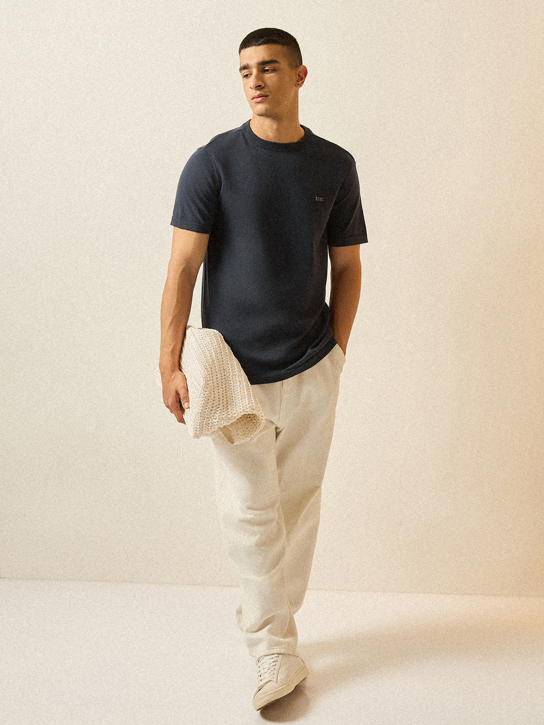 Men Grey Solid Regular Fit Ribbed Crew Neck T-shirt - Image 4