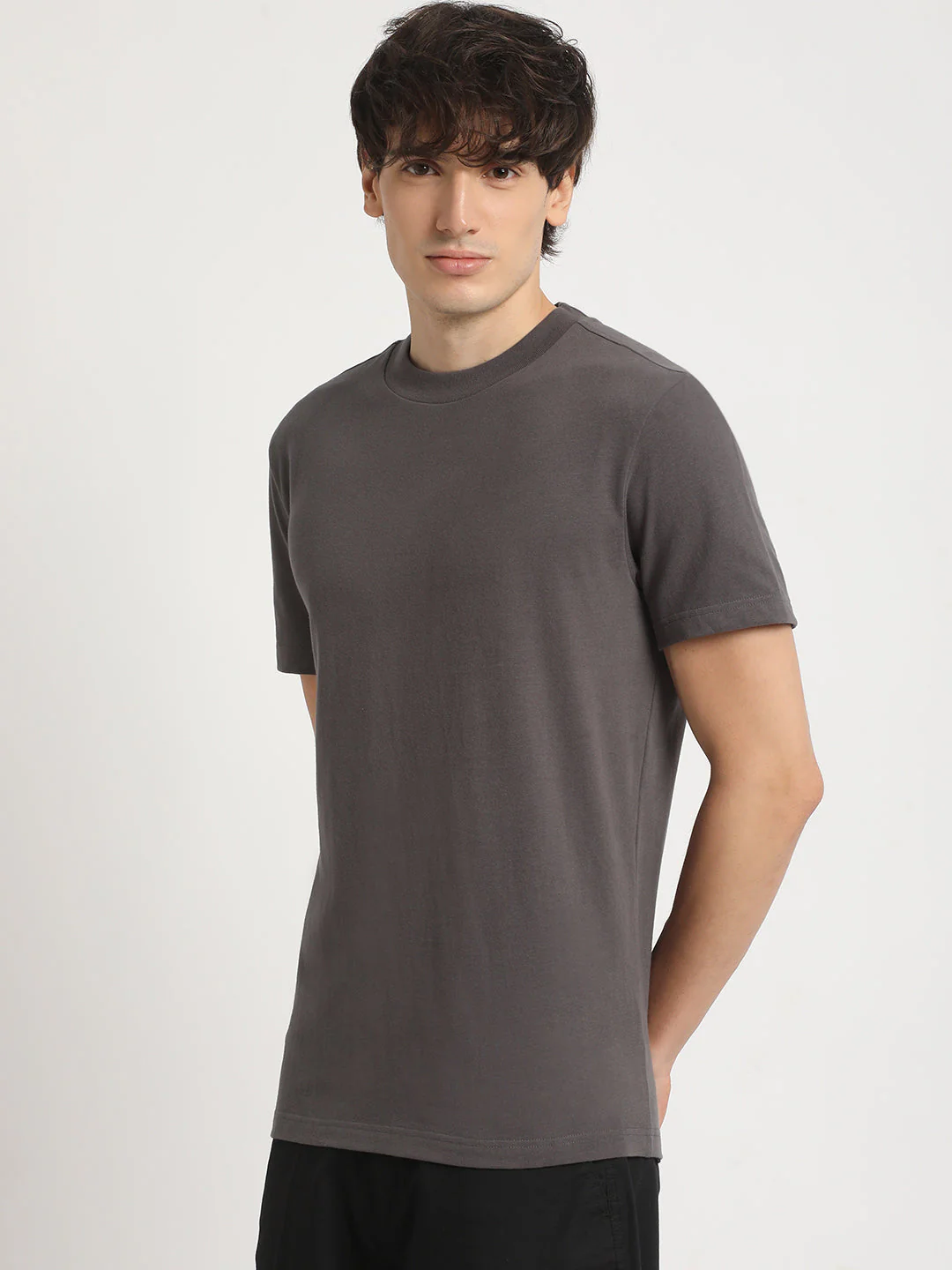 Men Grey Solid Regular Fit Round Neck T Shirt | The Bear House - Image 3