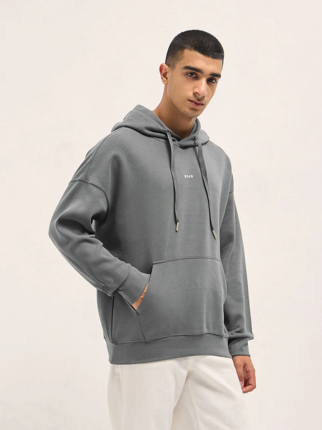 Men Grey Solid Relax Fit Hoodie - Image 3