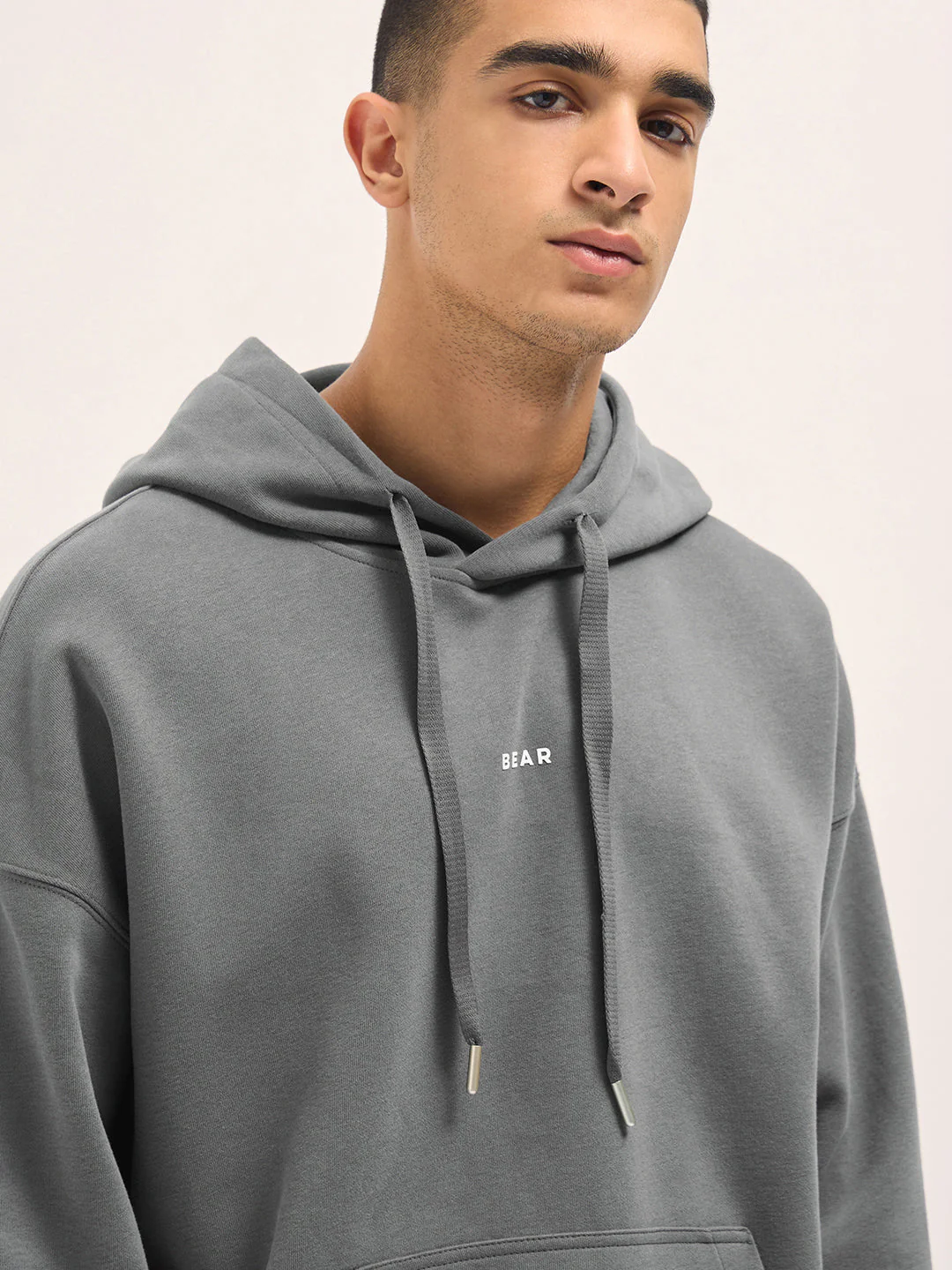 Men Grey Solid Relax Fit Hoodie - Image 5