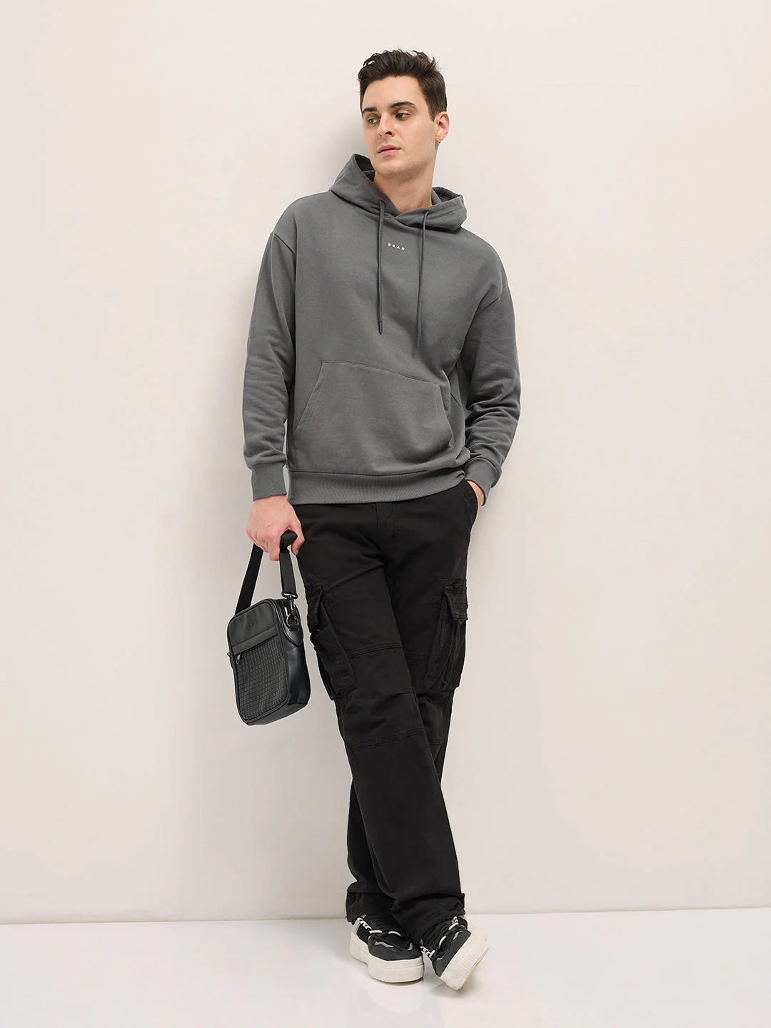 Men Grey Solid Relax Fit Hoodie - Image 4