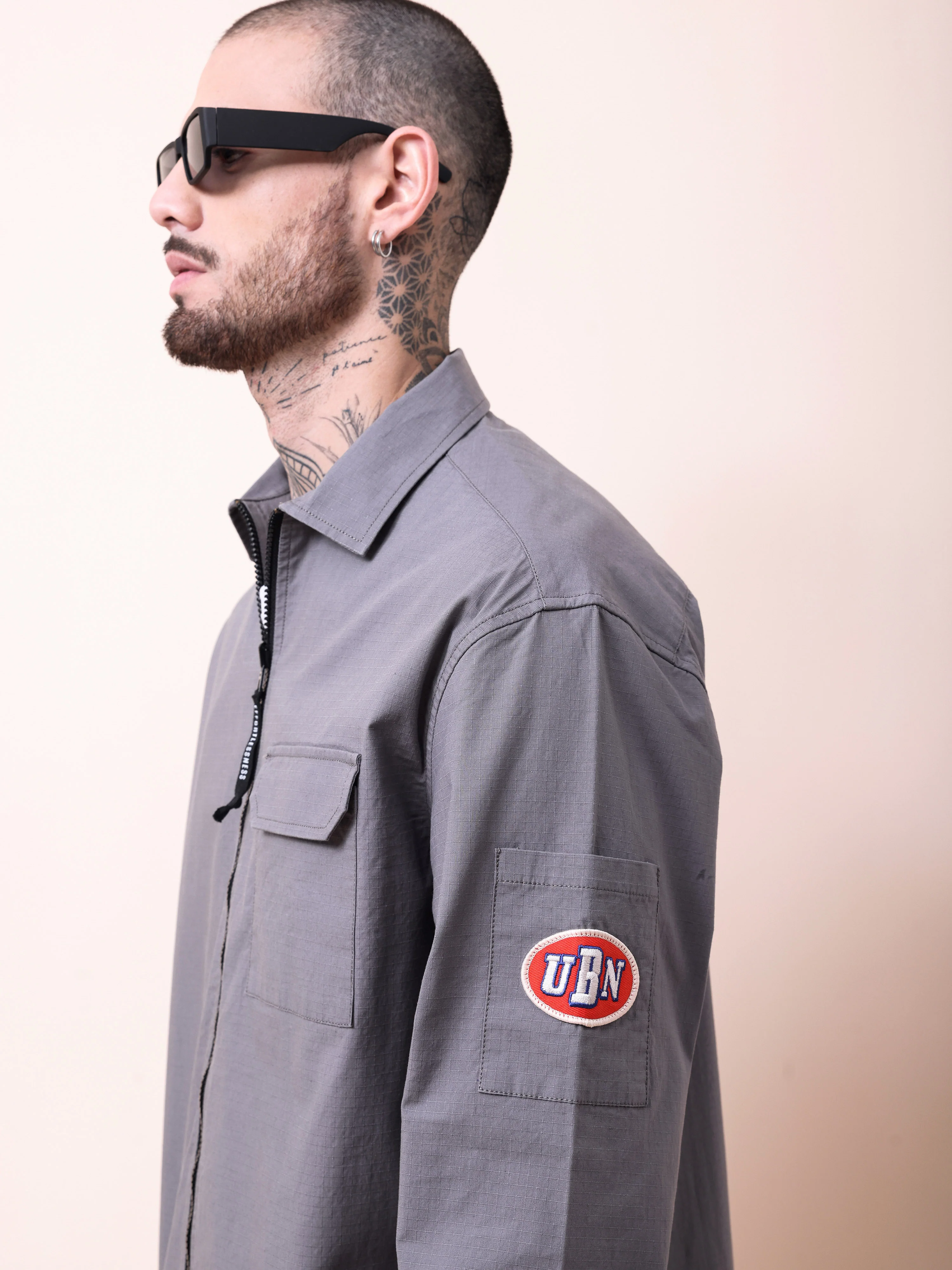 Men Grey Solid Shacket - Image 4